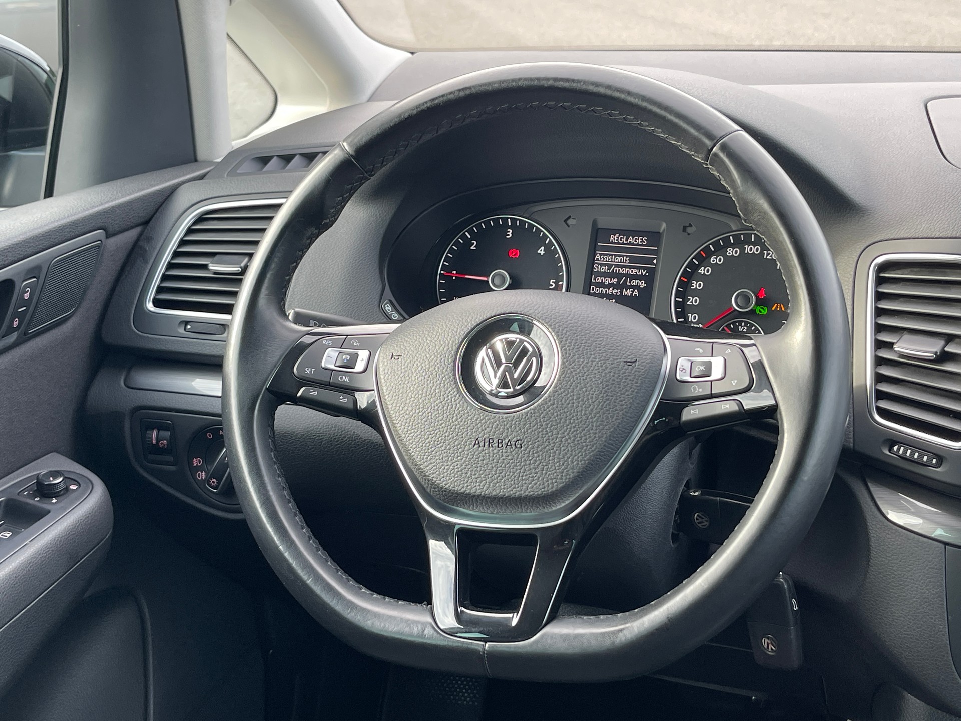 VW Sharan 2.0 TDI BMT Allstar 4Motion DSG-image-8