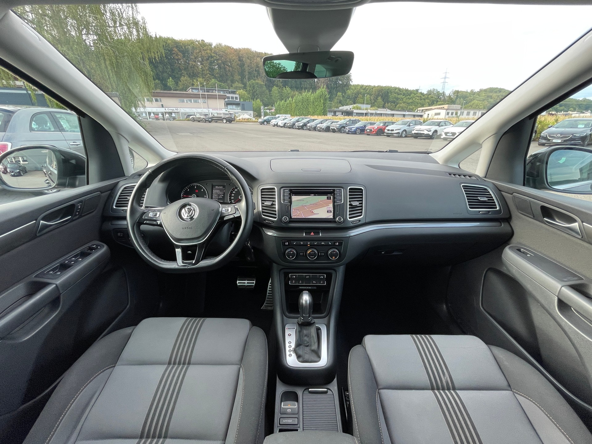 VW Sharan 2.0 TDI BMT Allstar 4Motion DSG-image-7