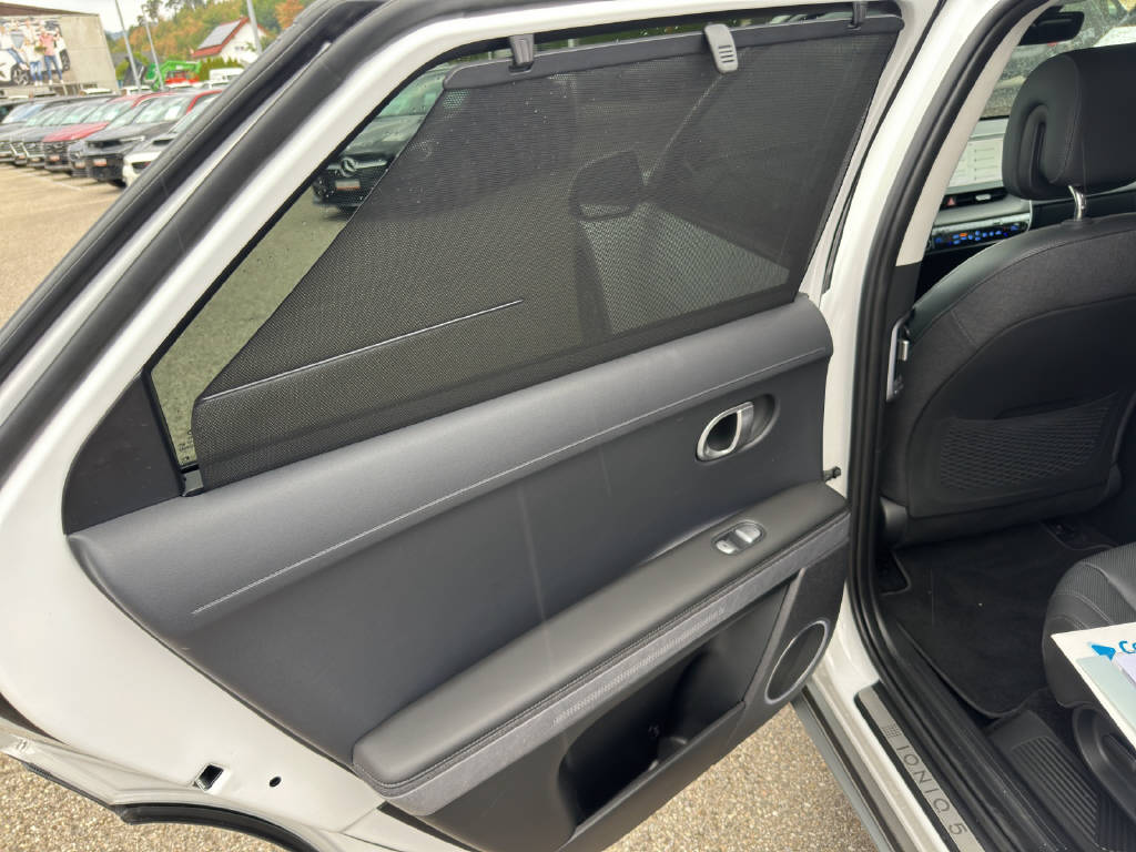 HYUNDAI IONIQ 5 First Edition 73 KWH 4WD-image-17