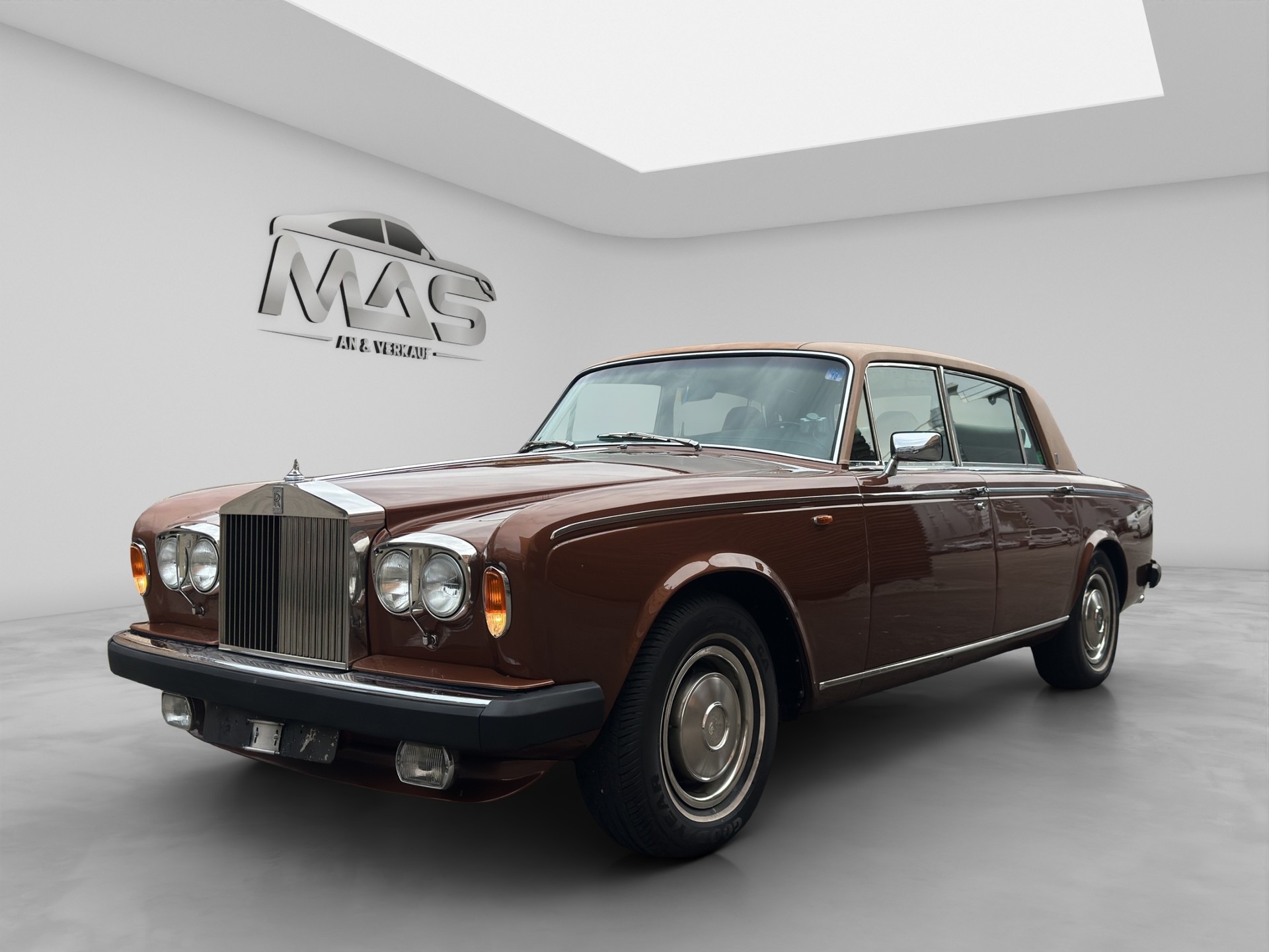 ROLLS-ROYCE Silver Wraith-image-0