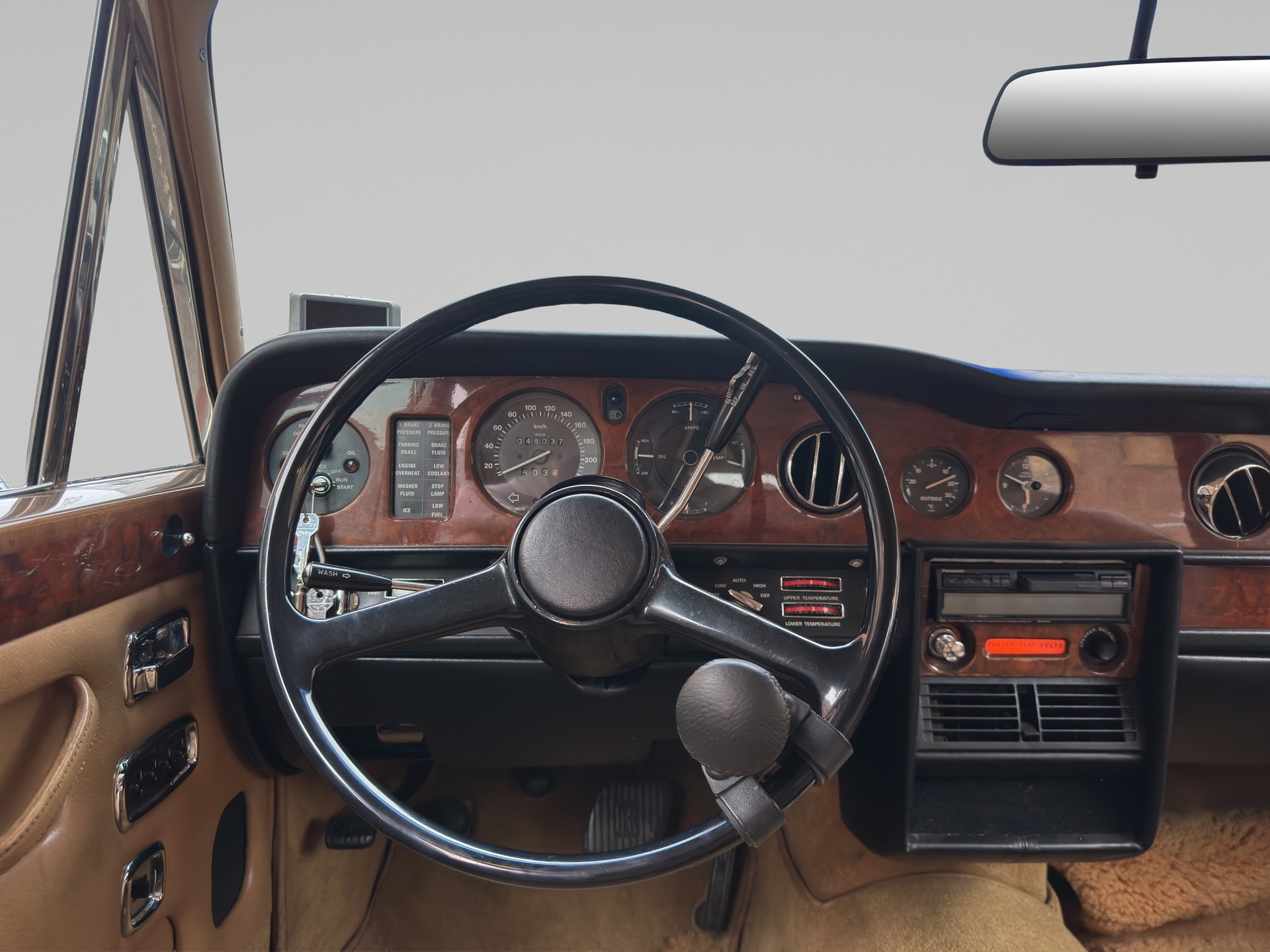 ROLLS-ROYCE Silver Wraith-image-10
