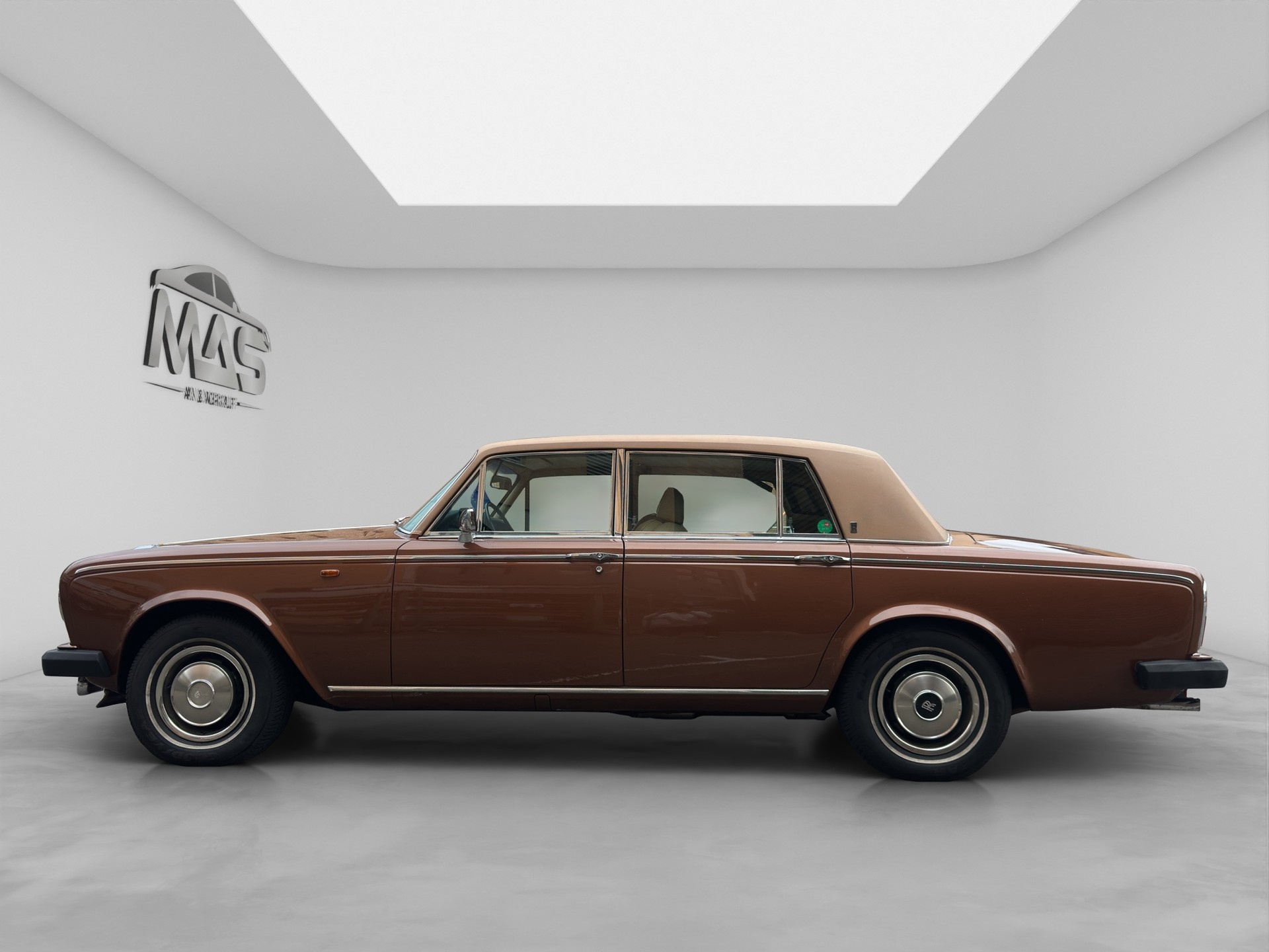 ROLLS-ROYCE Silver Wraith-image-2
