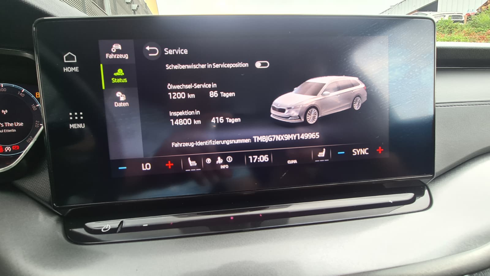 SKODA Octavia Combi 2.0 TDI DSG Ambition ** Gr-Navi ** RF-Kamera ** Sitzheizung ** Abstandsregelsysteme ** Frisch Ab MFK & Service **-image-13