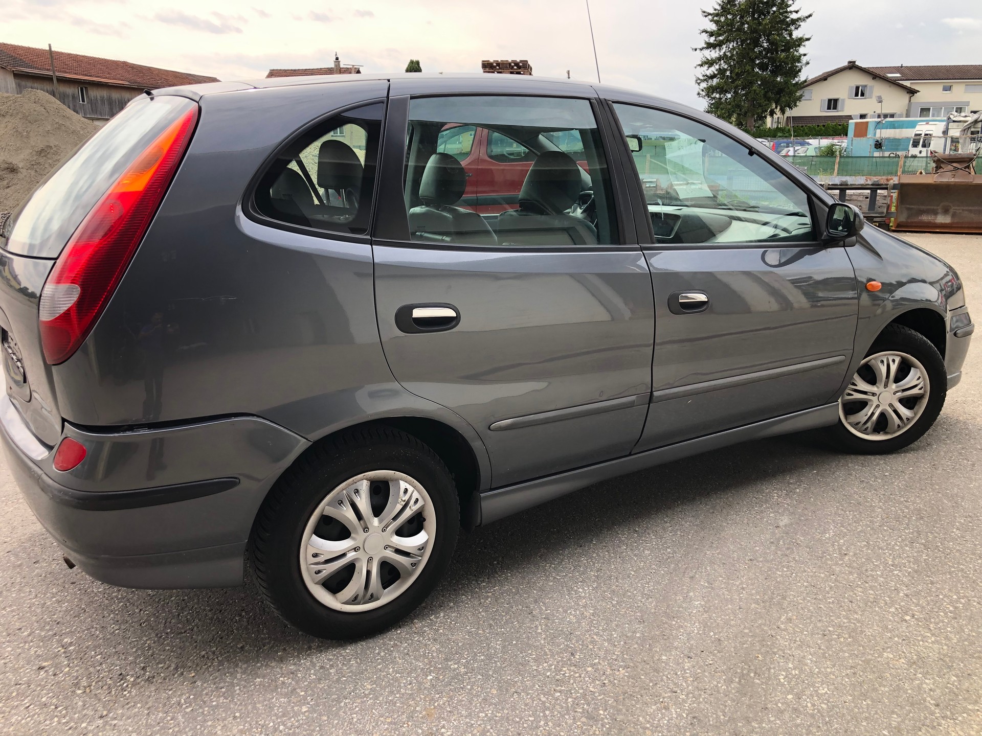 NISSAN Almera Tino 1.8 16V tekna-image-3