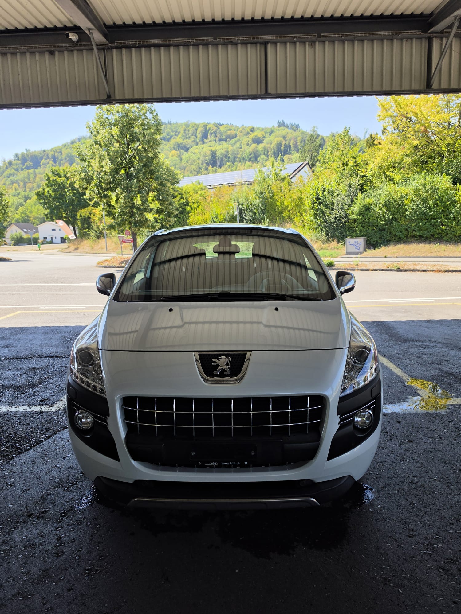 PEUGEOT 3008 1.6 16V T Allure-image-1