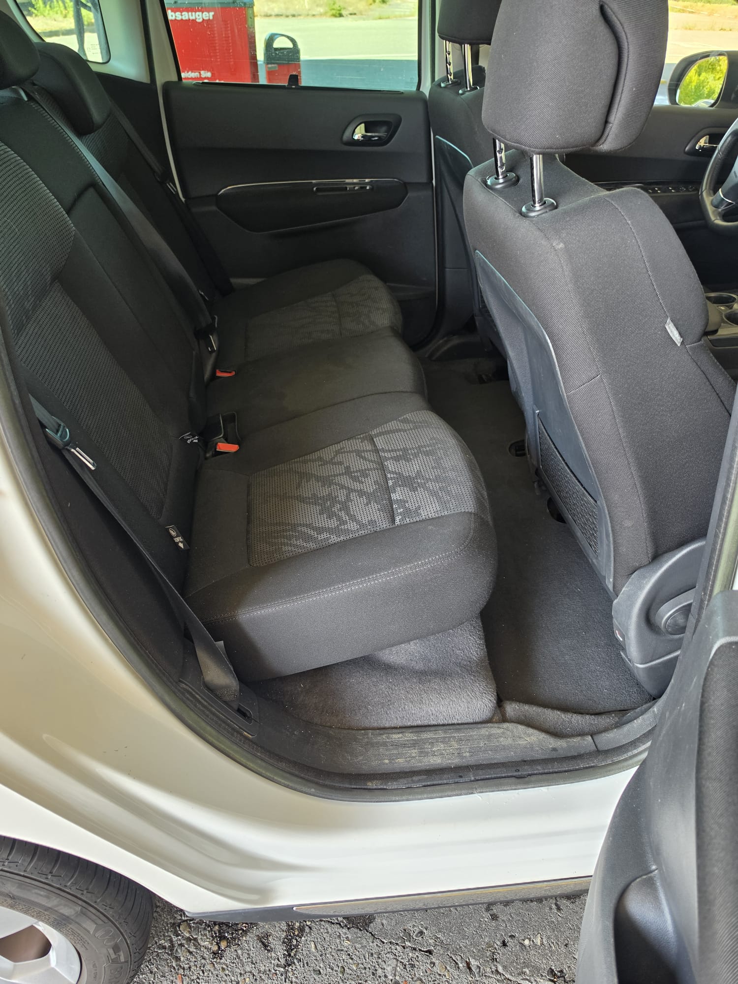 PEUGEOT 3008 1.6 16V T Allure-image-10