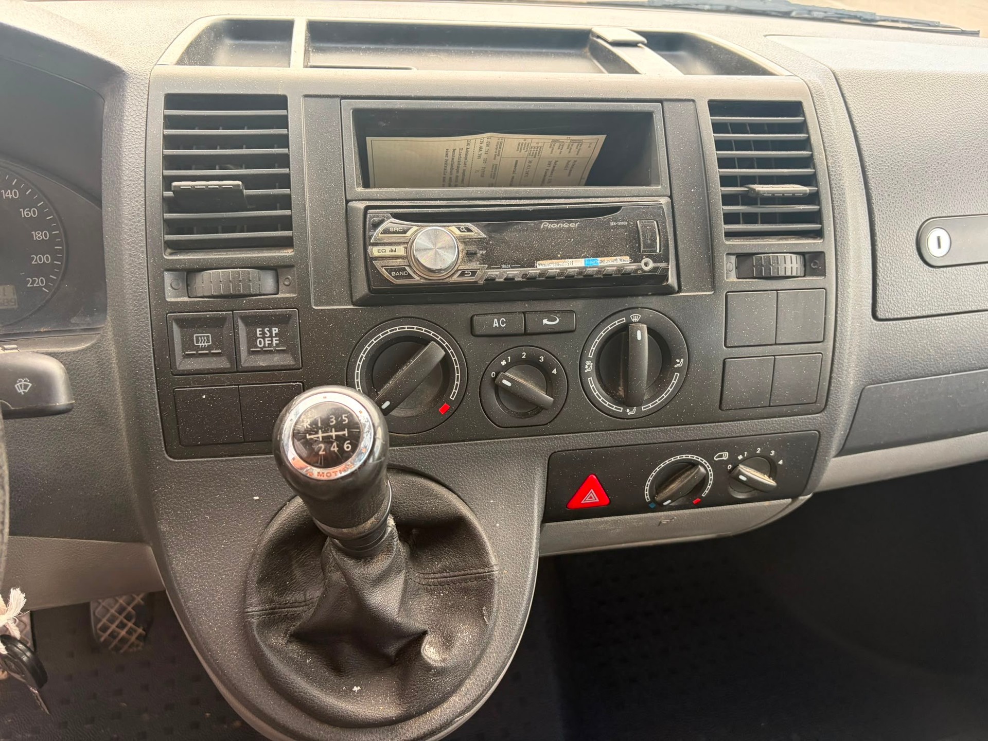 VW T5 2.5 TDI PD 4MOTION-image-8