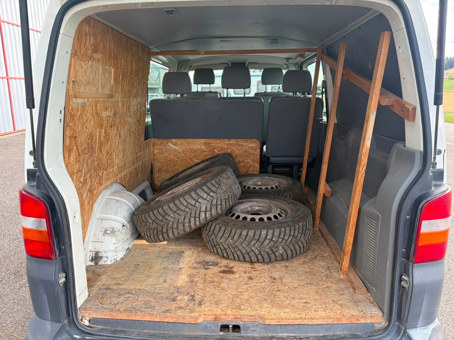 VW T5 2.5 TDI PD 4MOTION-image-2