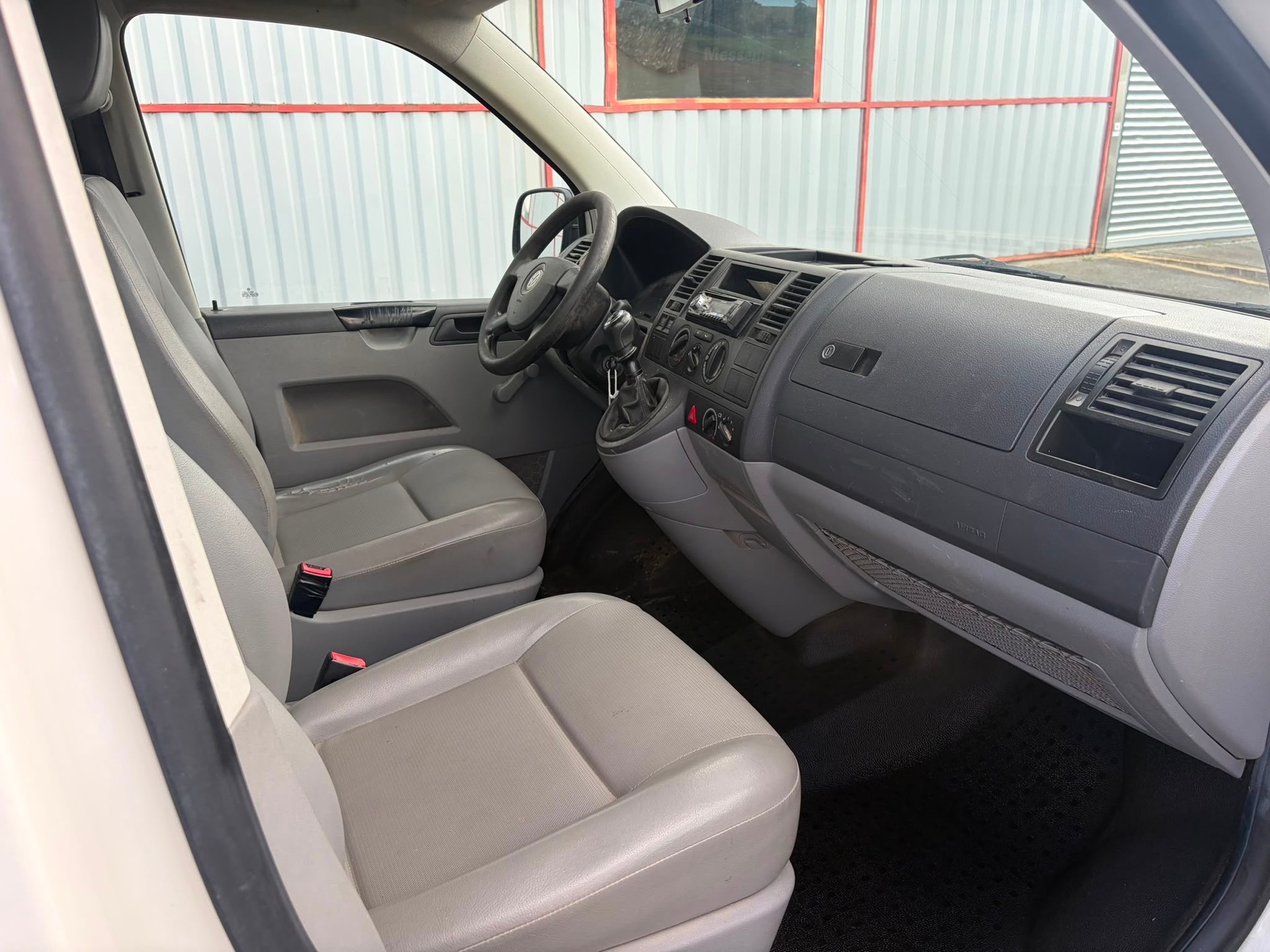 VW T5 2.5 TDI PD 4MOTION-image-6