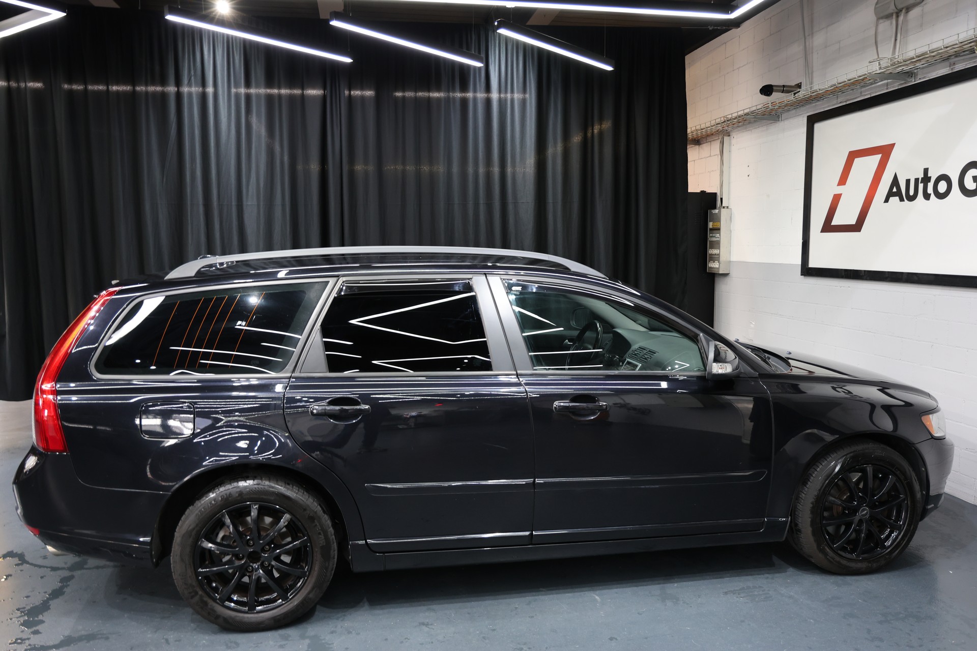 VOLVO V50 D3 Summum Geartronic-image-10