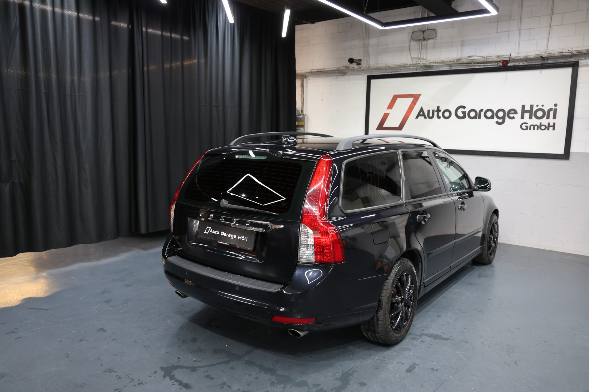 VOLVO V50 D3 Summum Geartronic-image-9
