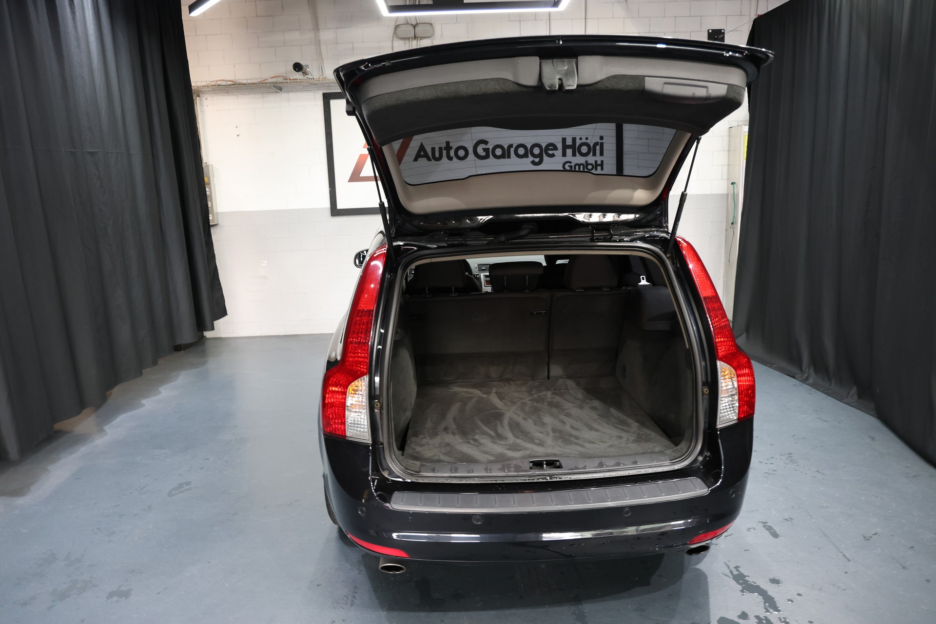 VOLVO V50 D3 Summum Geartronic-image-16