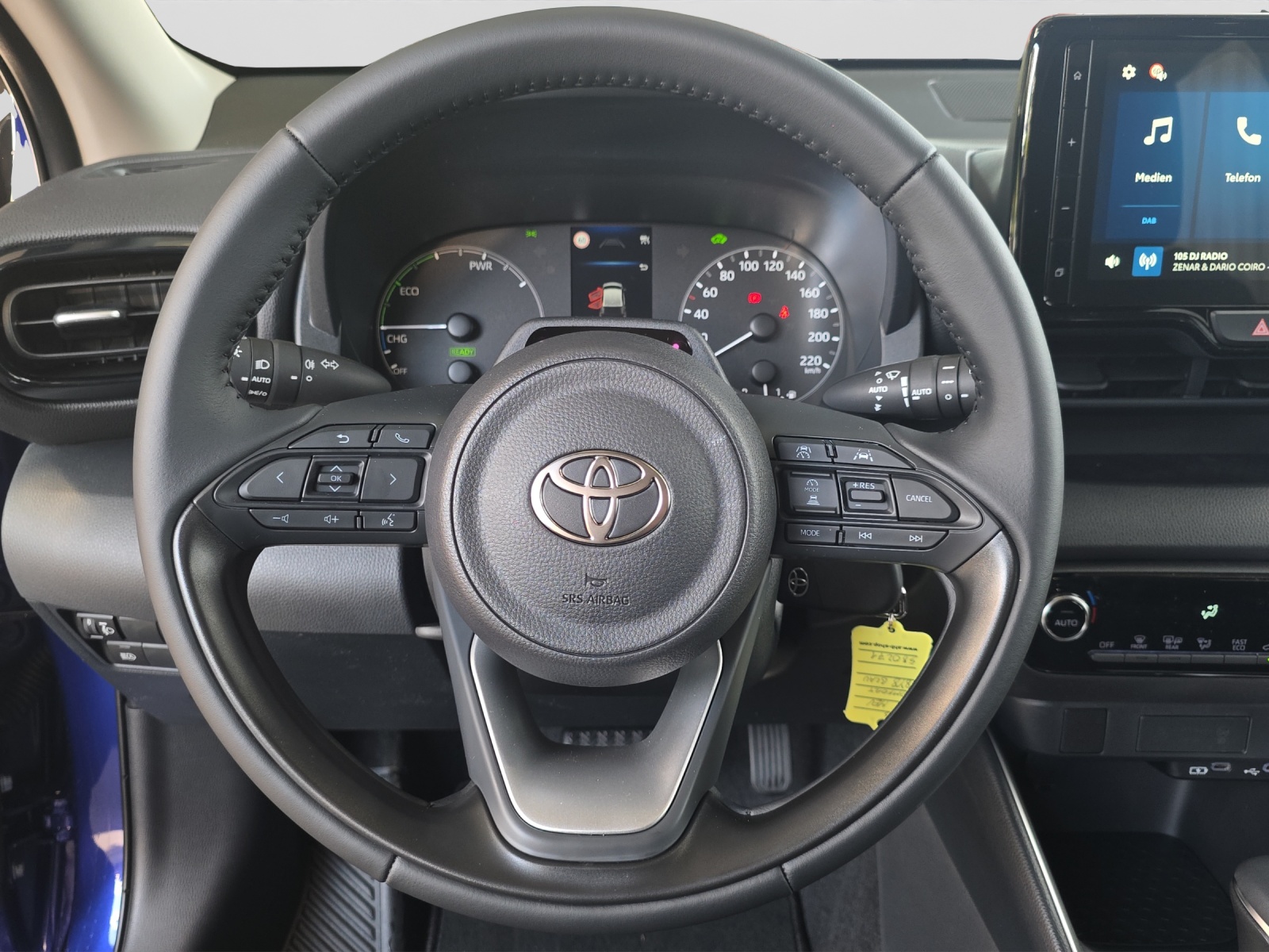 TOYOTA Yaris 1.5 VVT-i HSD Comfort-image-9