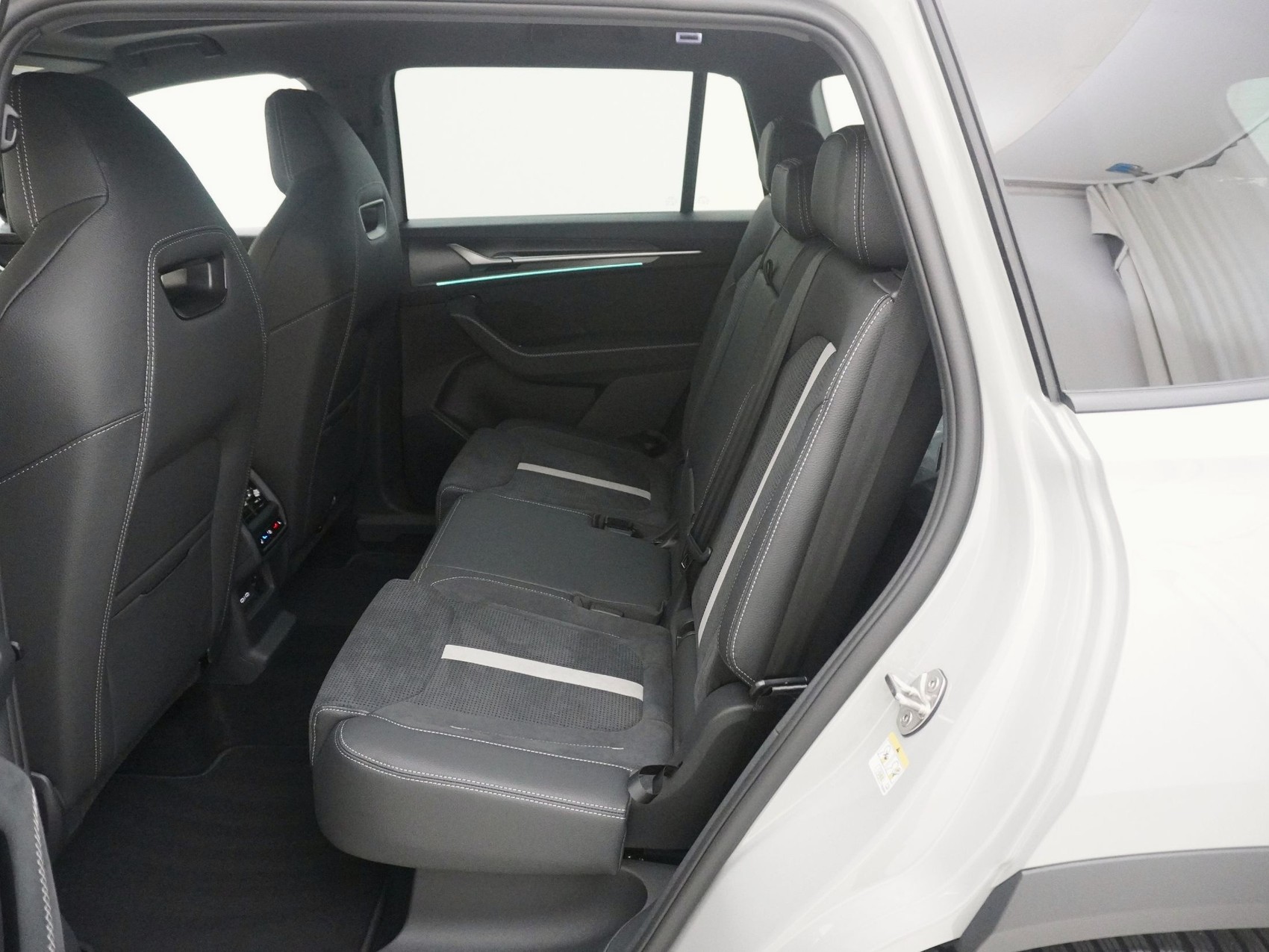 SKODA Kodiaq 2.0 TSI SportLine-image-13