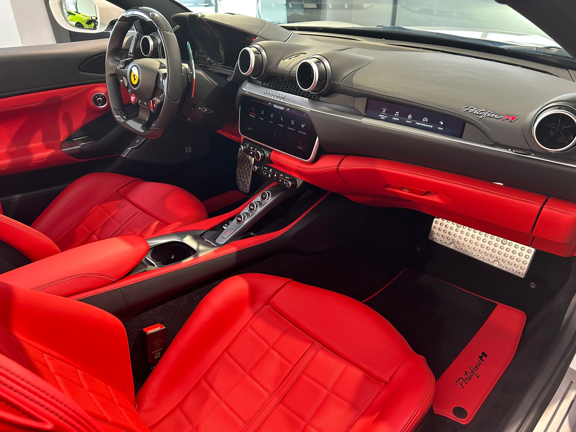 FERRARI Portofino M-image-13