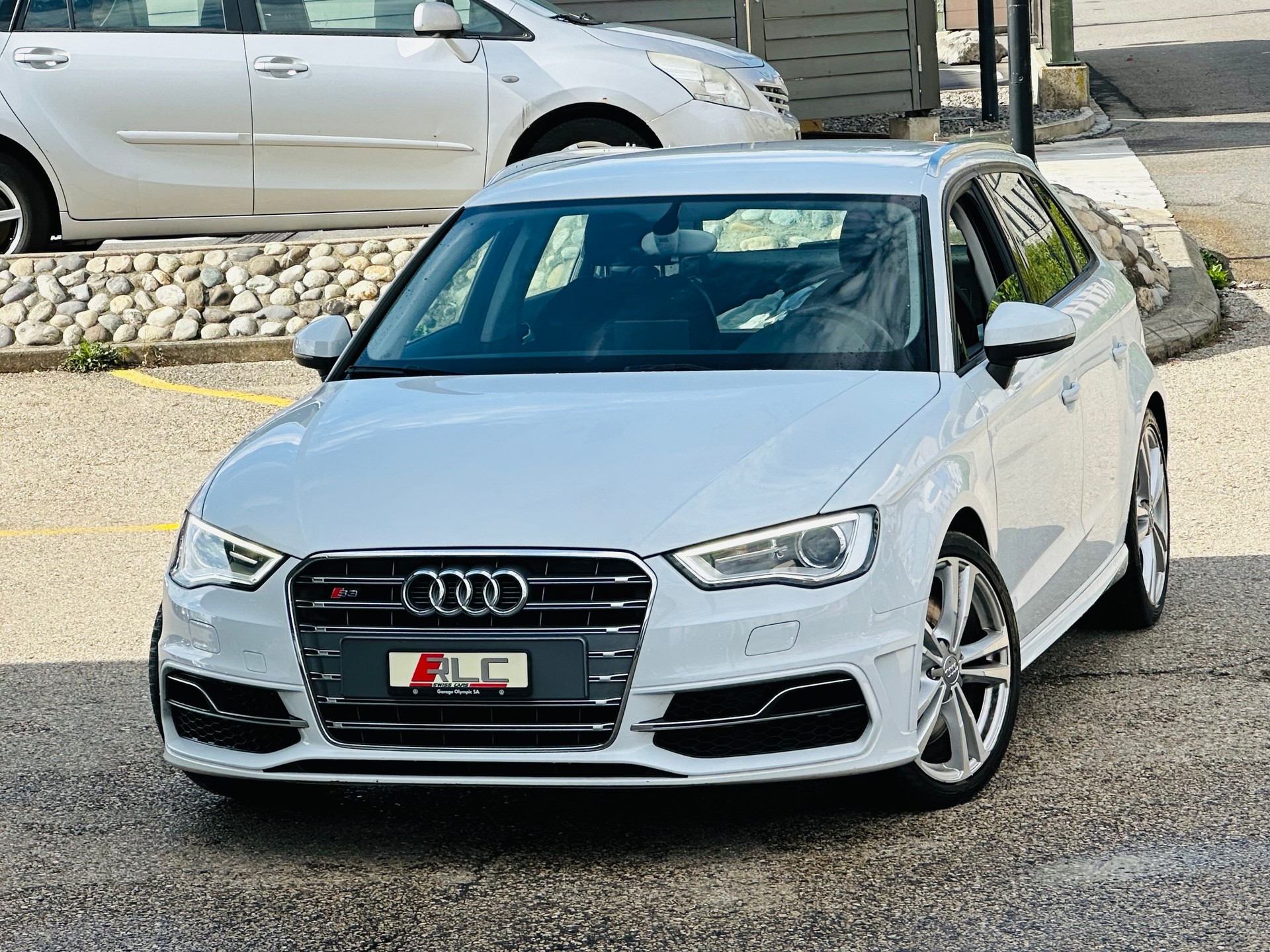 AUDI S3 Sportback 2.0 TFSI quattro S-tronic-image-1