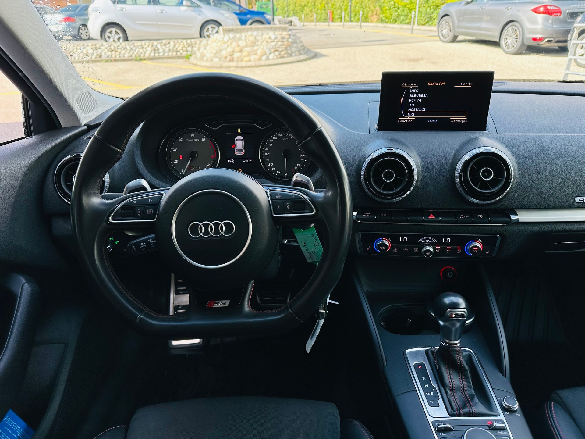 AUDI S3 Sportback 2.0 TFSI quattro S-tronic-image-12