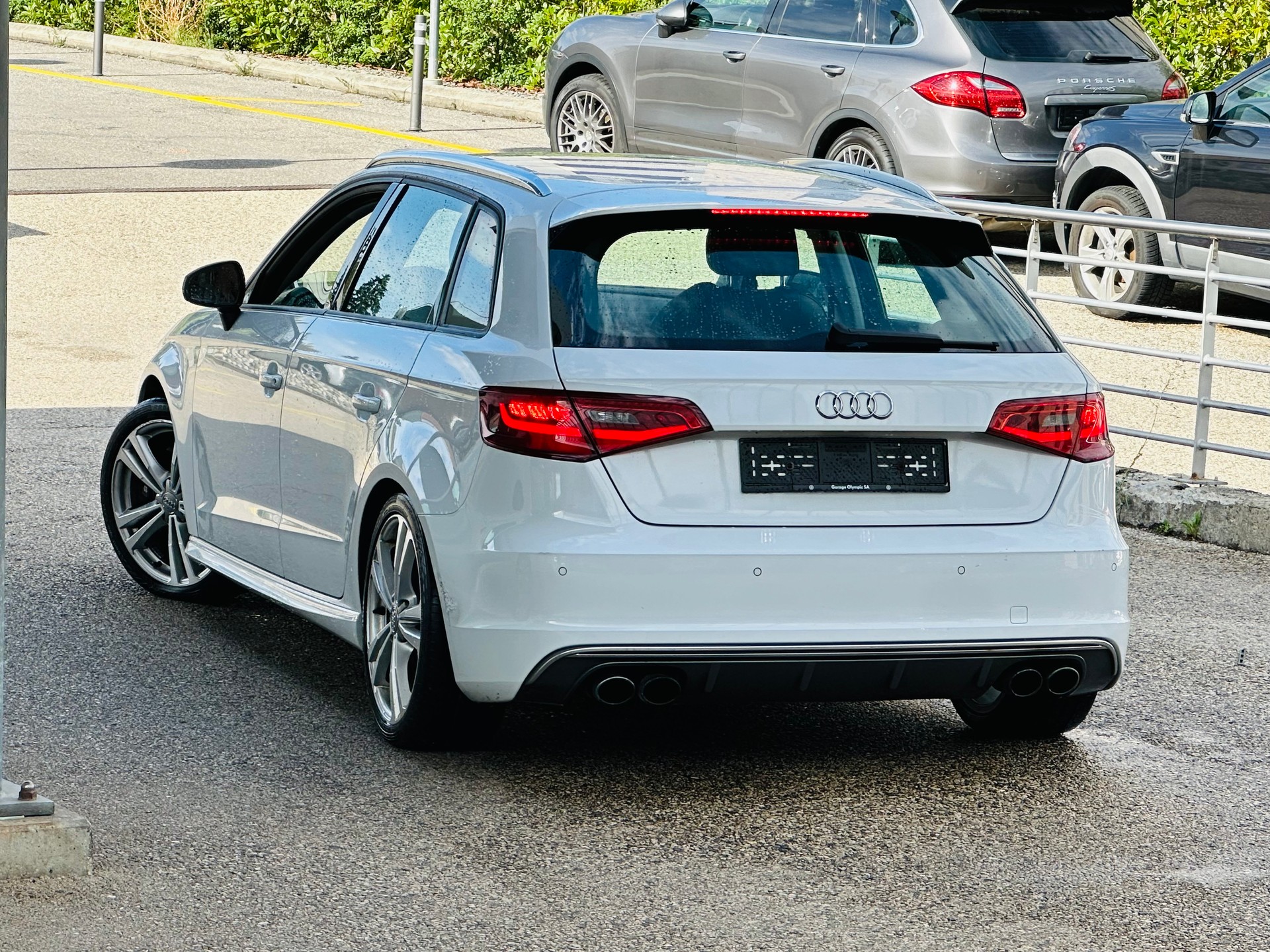 AUDI S3 Sportback 2.0 TFSI quattro S-tronic-image-5