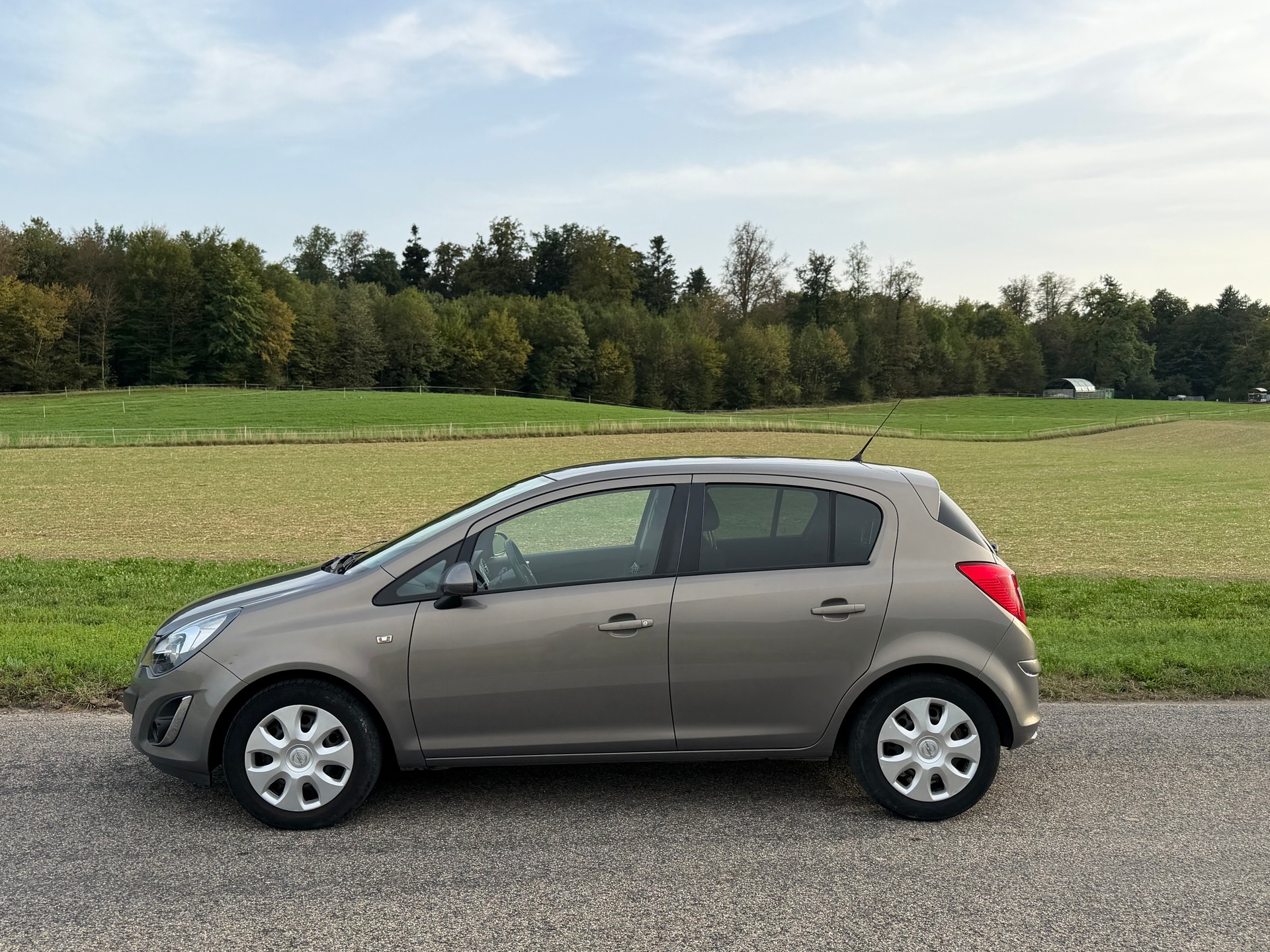 OPEL Corsa 1.4 TP Enjoy-image-1