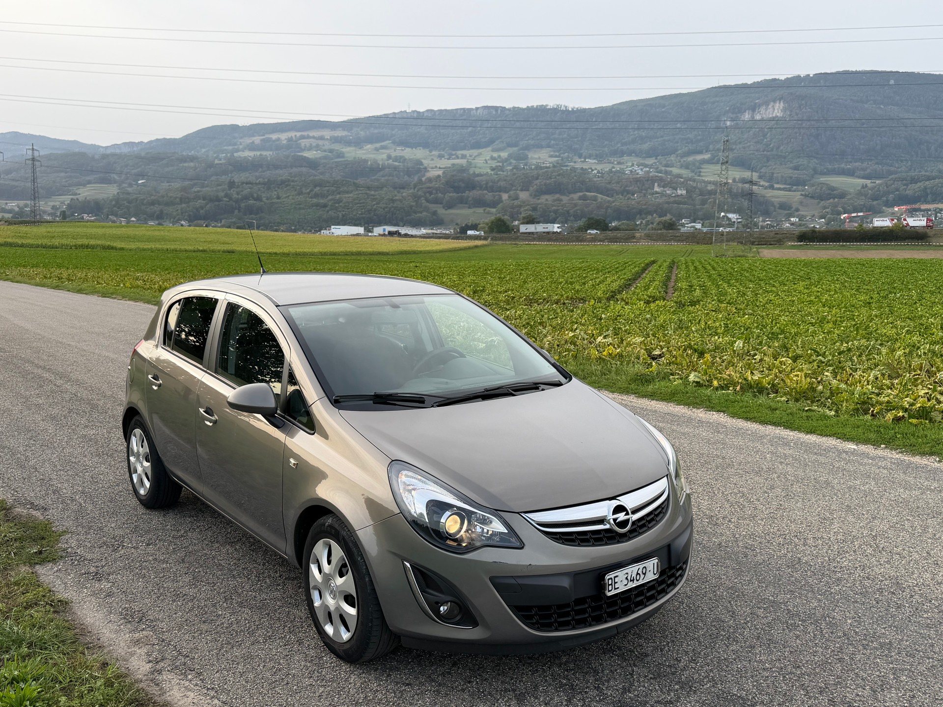 OPEL Corsa 1.4 TP Enjoy-image-5