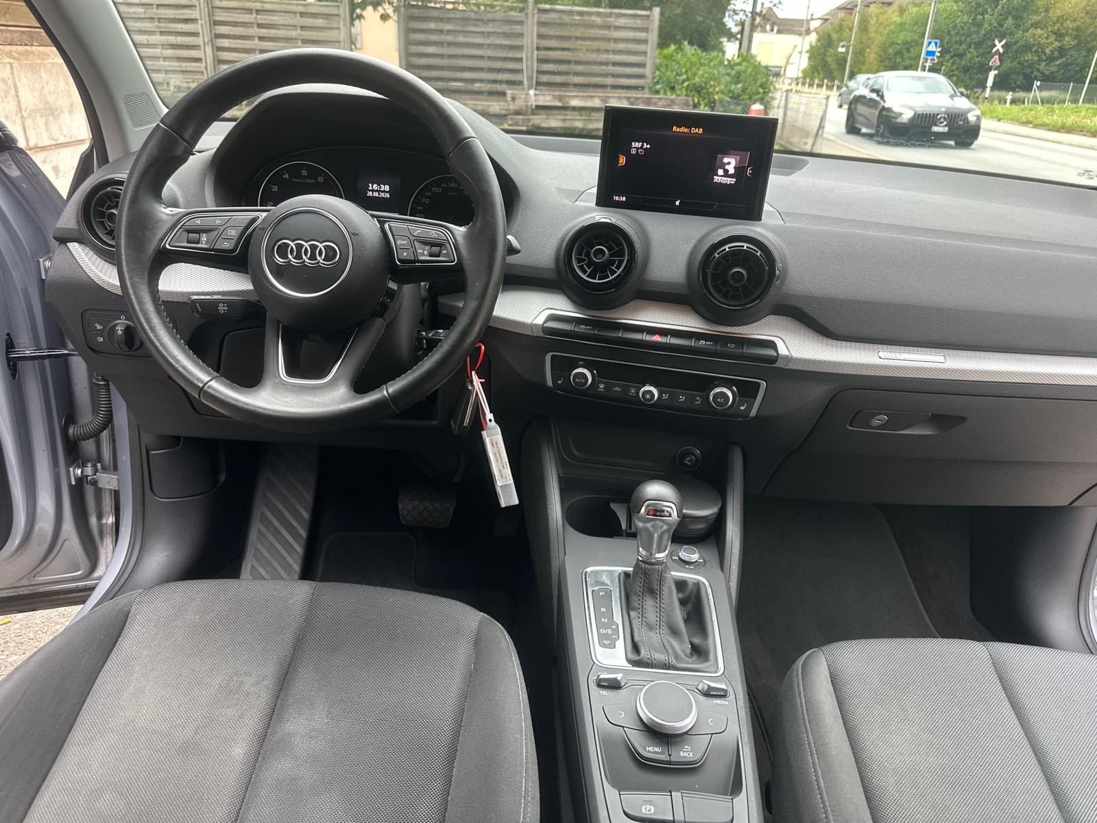 AUDI Q2 1.4 TFSI S-tronic-image-7