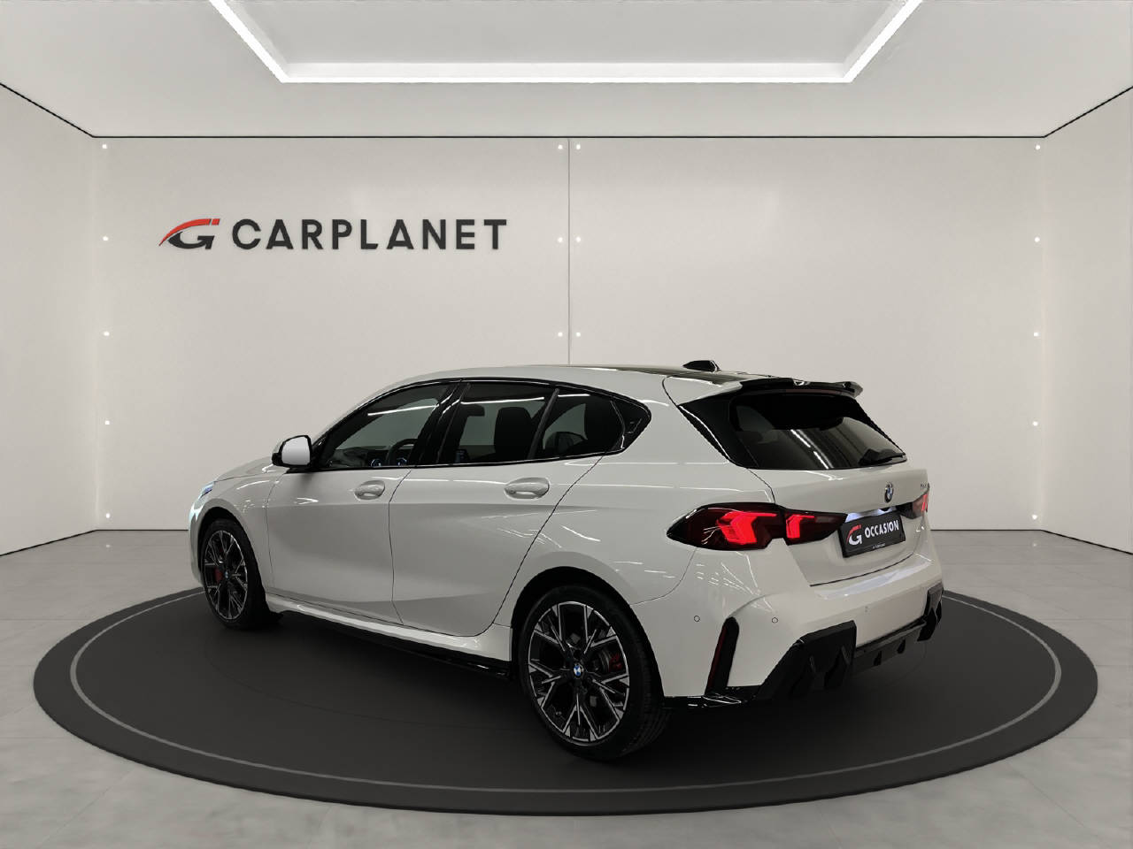 BMW 1er Reihe F70 120d-image-2