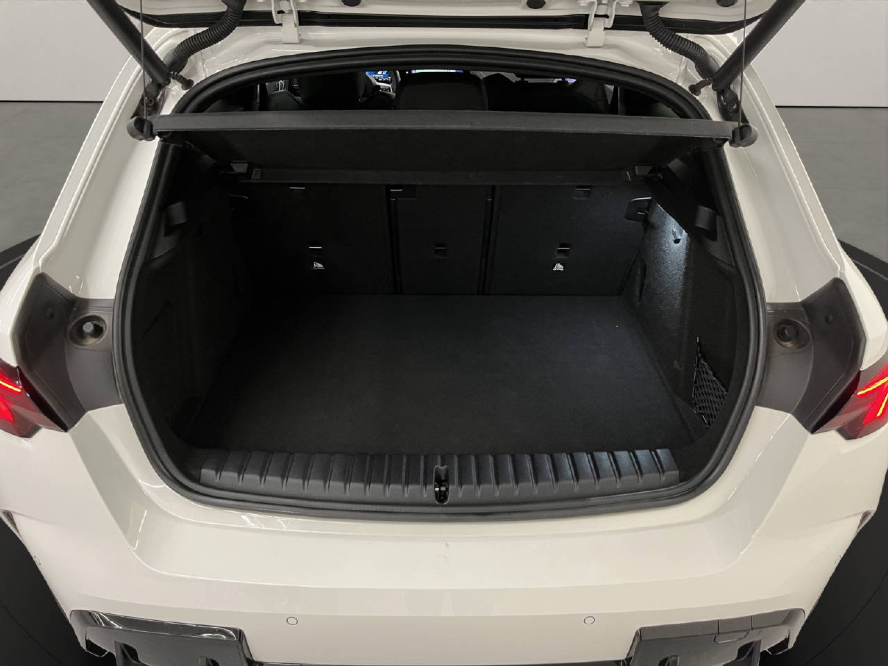 BMW 1er Reihe F70 120d-image-11