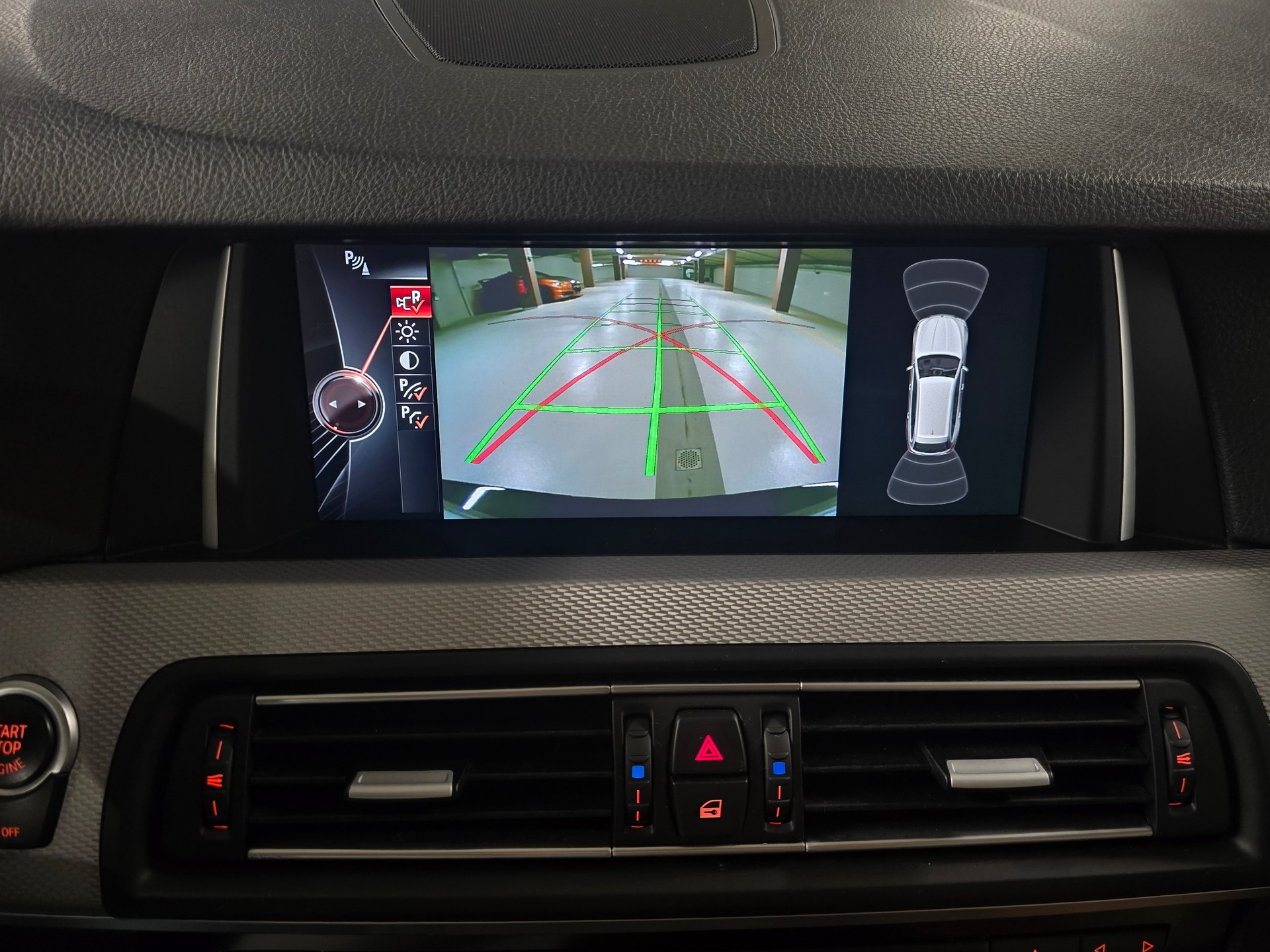 BMW M550d Touring xDrive Steptronic-image-14