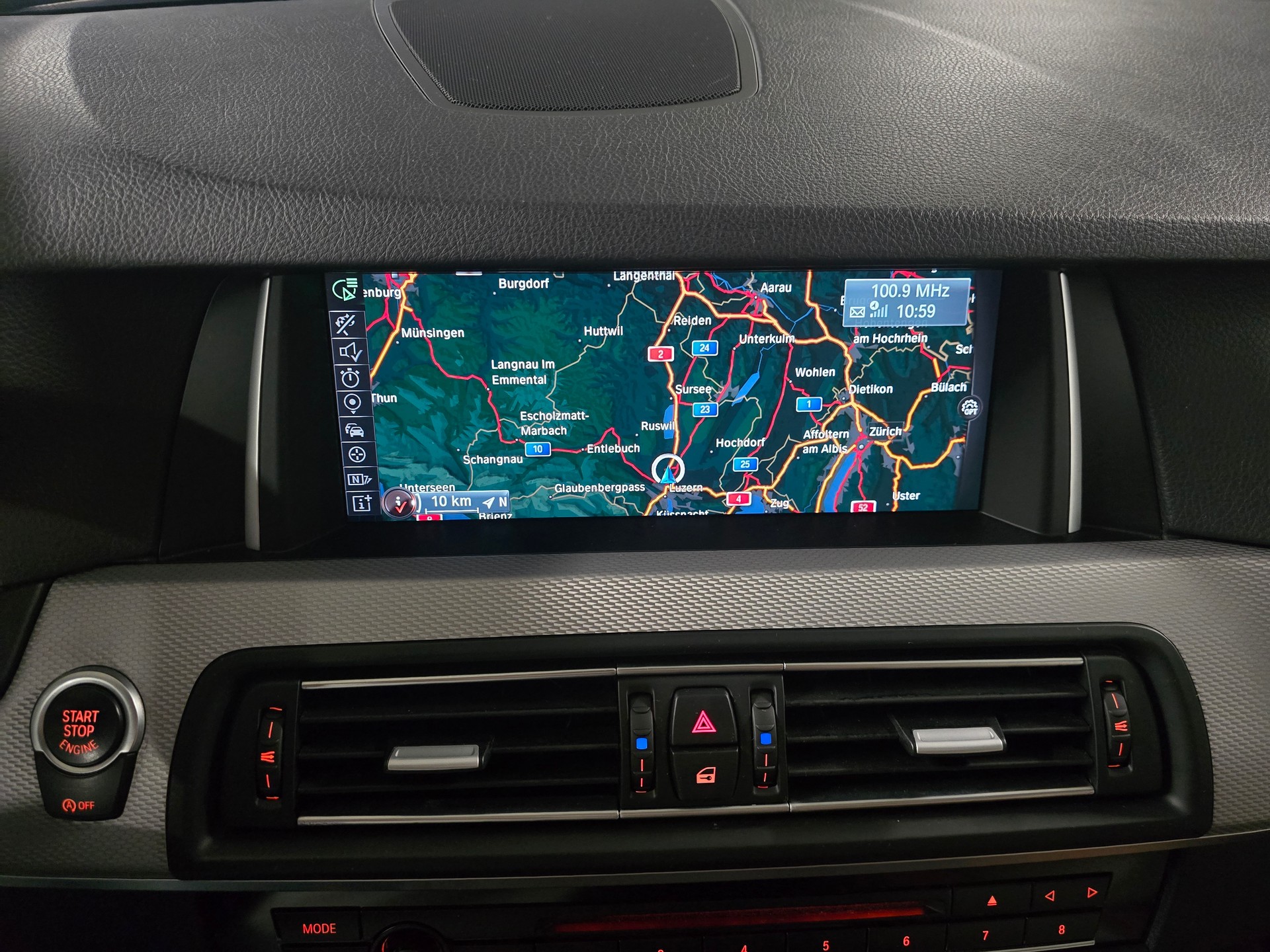 BMW M550d Touring xDrive Steptronic-image-13