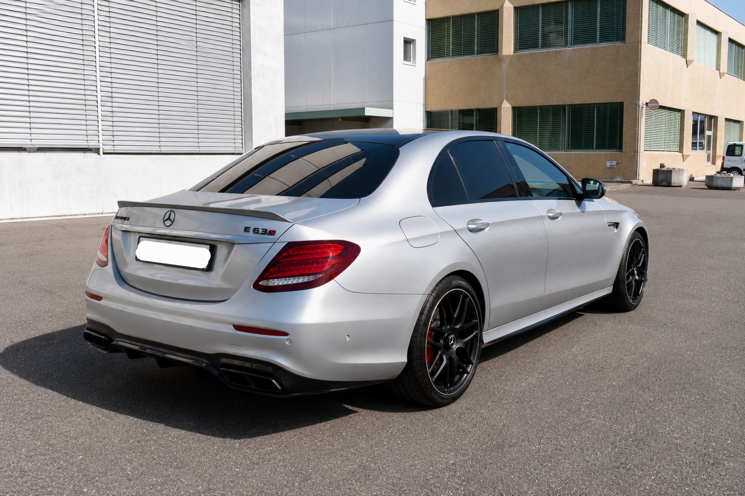 MERCEDES-BENZ E 63 S AMG 4matic+-image-0