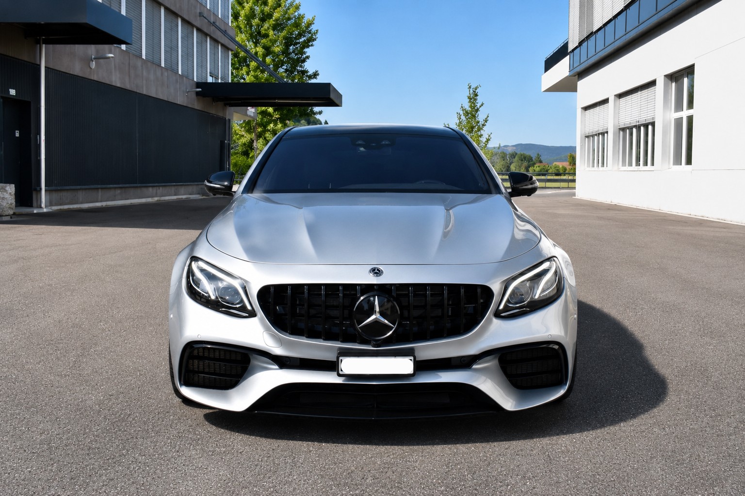 MERCEDES-BENZ E 63 S AMG 4matic+-image-1