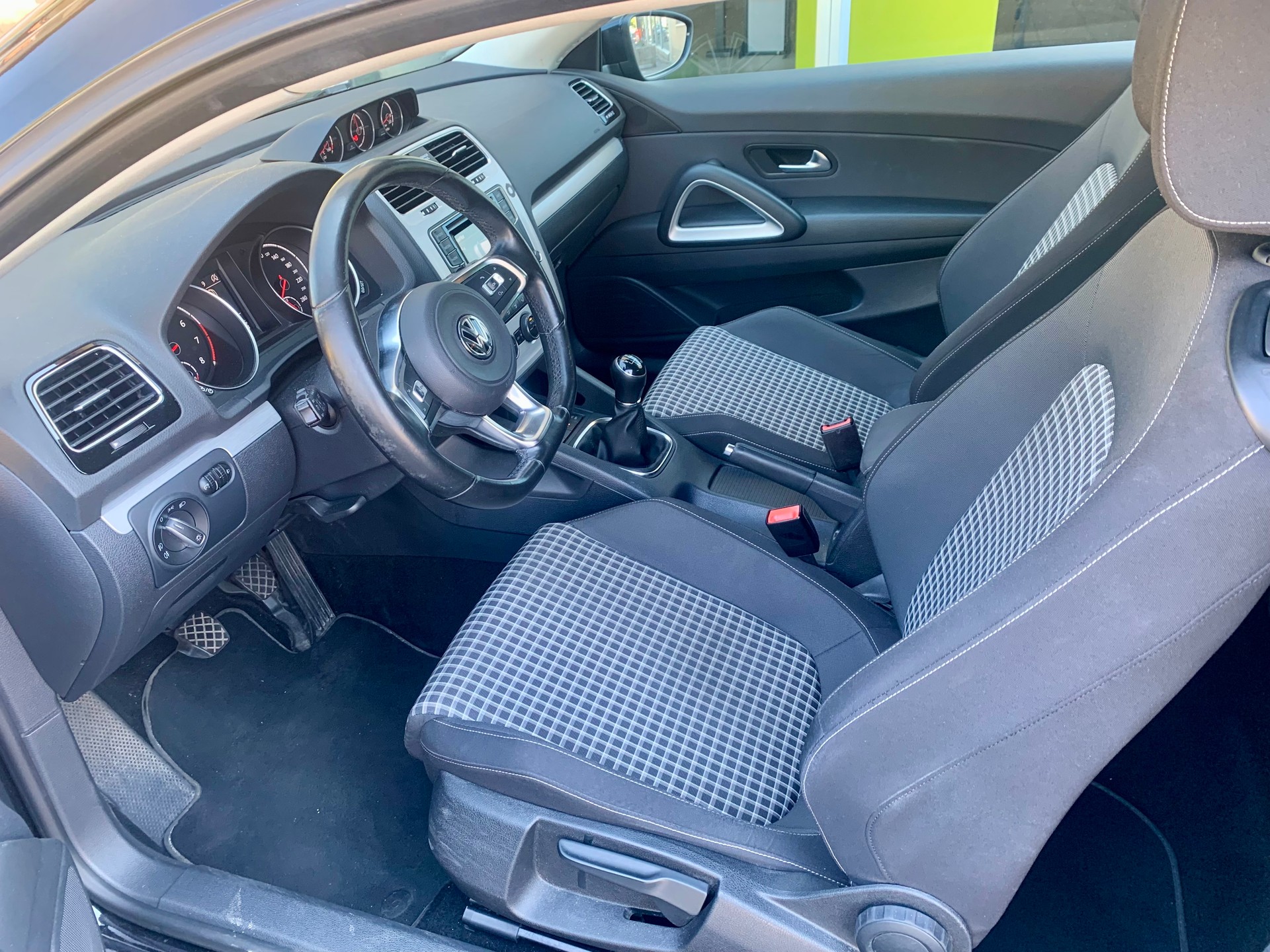 VW Scirocco 2.0 TSI-image-7