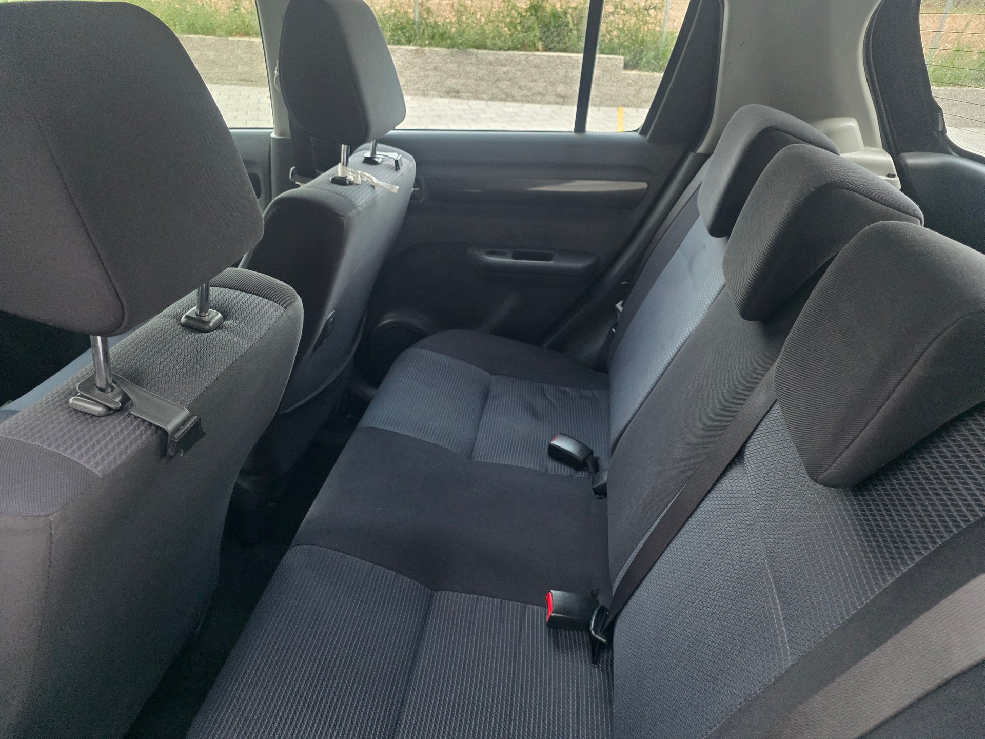 SUZUKI Swift 1.3i 16V GL Top Piz Sulai LE 4x4-image-11
