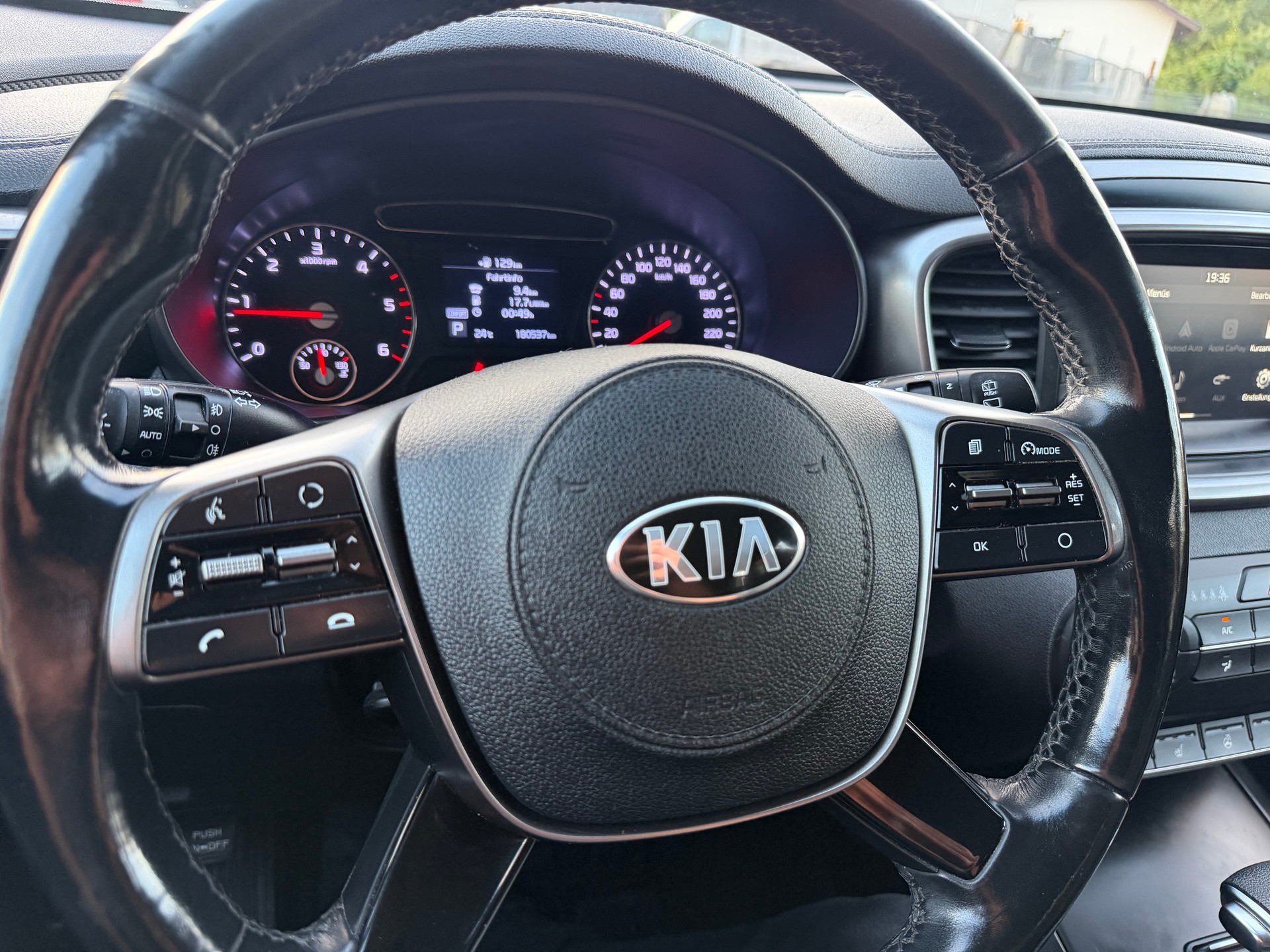 KIA Sorento 2.2 CRDI Trend Active 5P. Automatic 3000kg Anhängelast-image-8