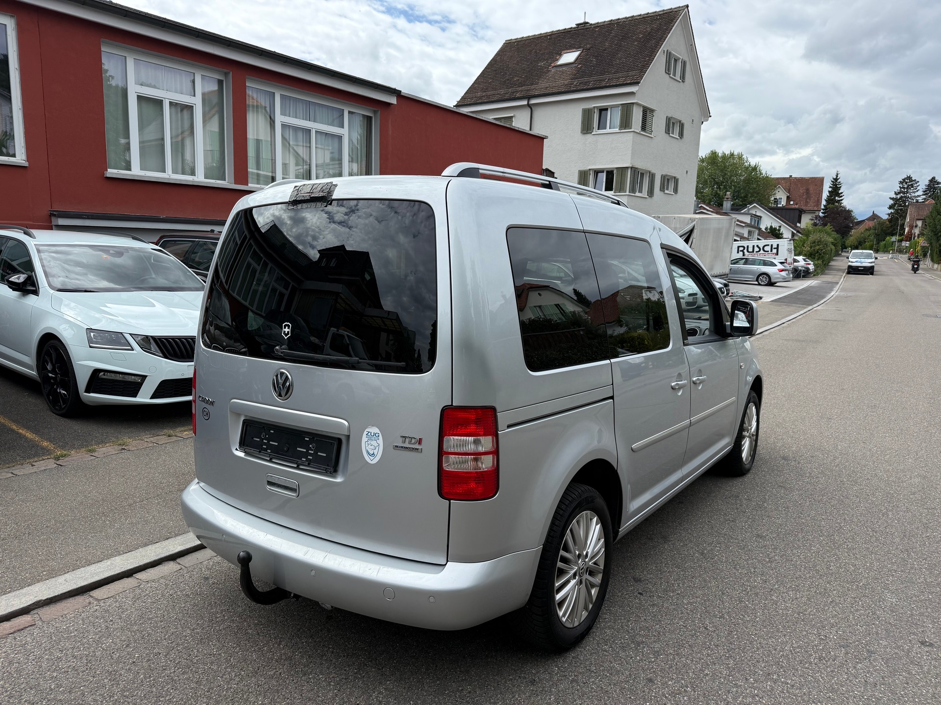 VW Caddy 1.6 TDI Blue Motion Technology Family CUP-image-2