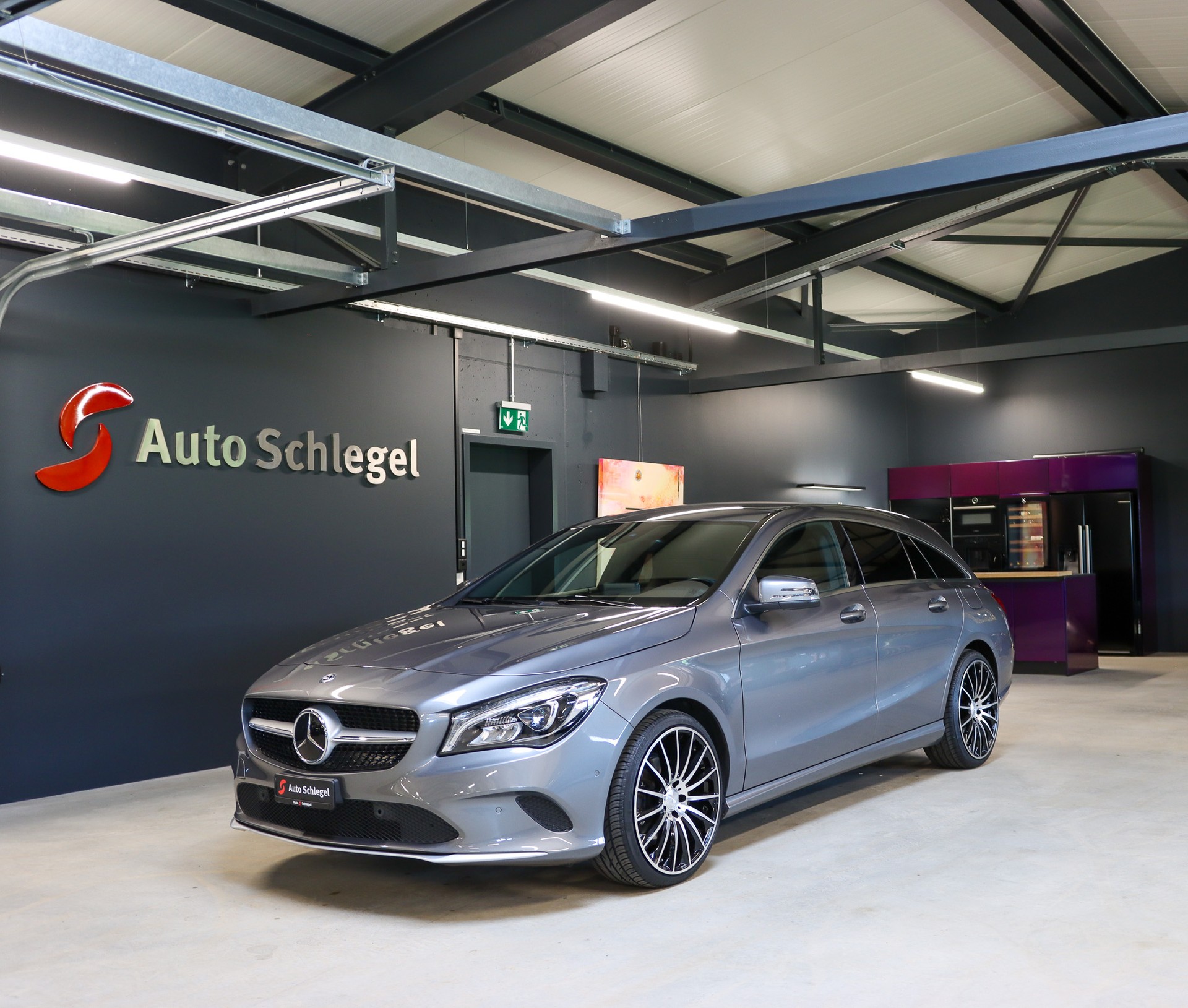 MERCEDES-BENZ CLA Shooting Brake 220 4Matic 7G-DCT-image-0