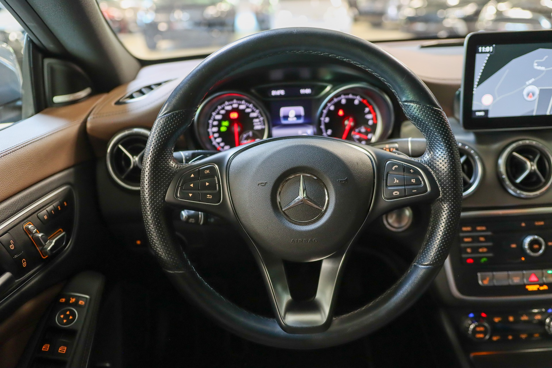 MERCEDES-BENZ CLA Shooting Brake 220 4Matic 7G-DCT-image-10