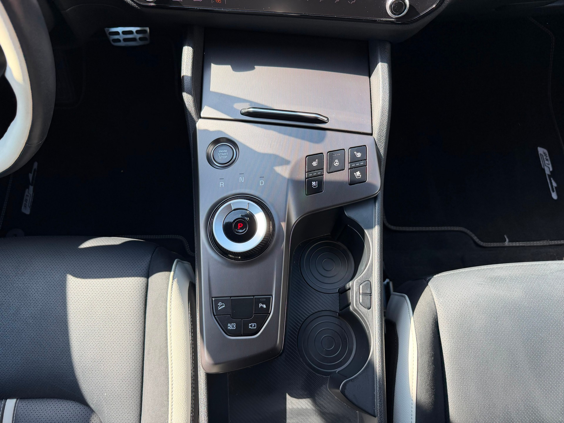 KIA Sportage 1.6T-GDi HEV GT-Line 4x4 A-image-17