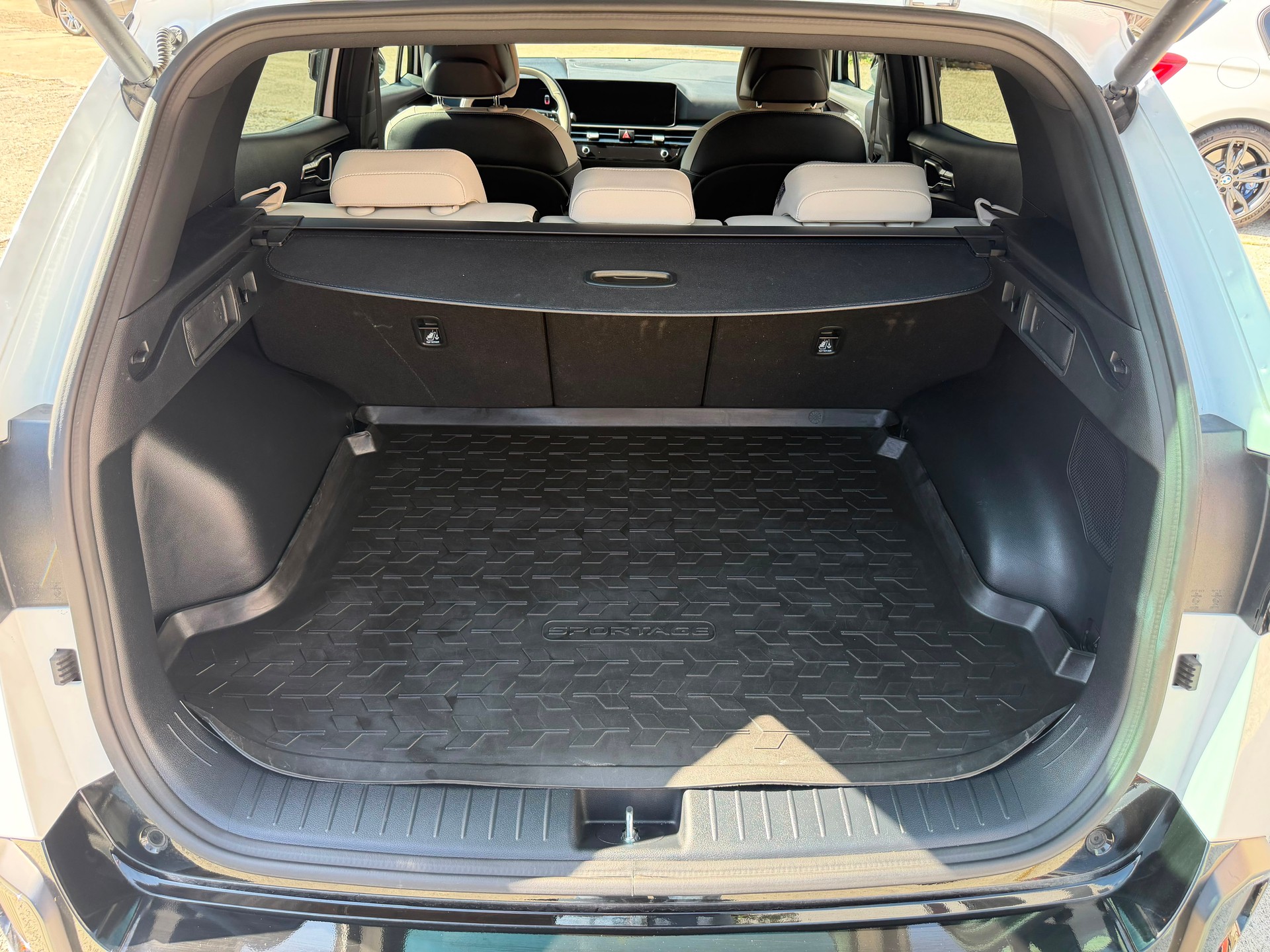 KIA Sportage 1.6T-GDi HEV GT-Line 4x4 A-image-6