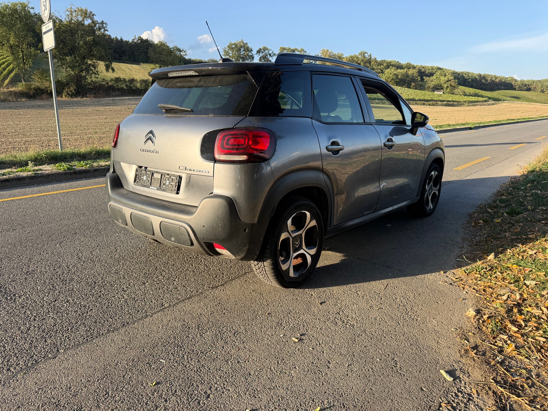 CITROEN C3 Aircross 1.2i PureTech Feel-image-1