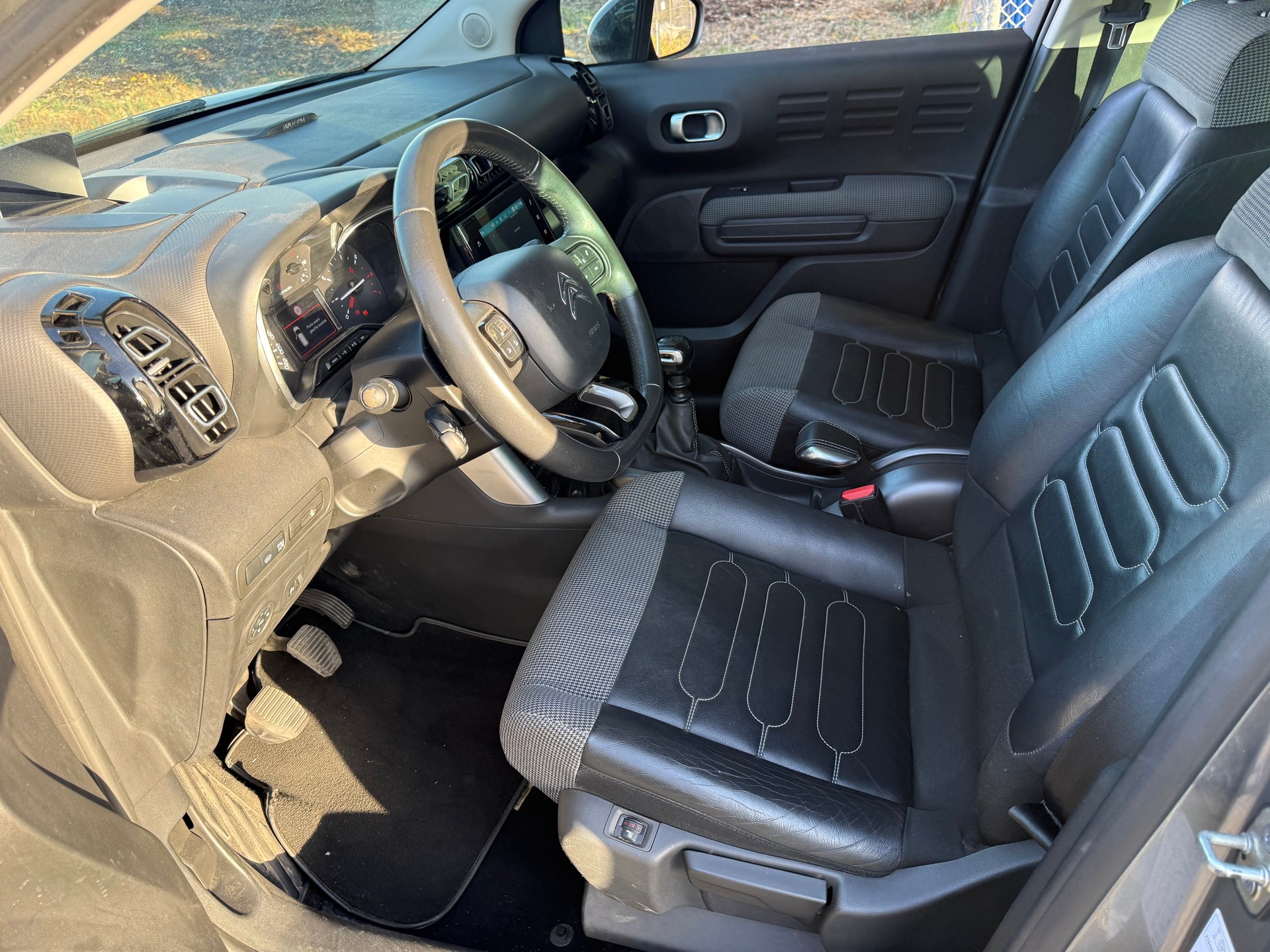 CITROEN C3 Aircross 1.2i PureTech Feel-image-8