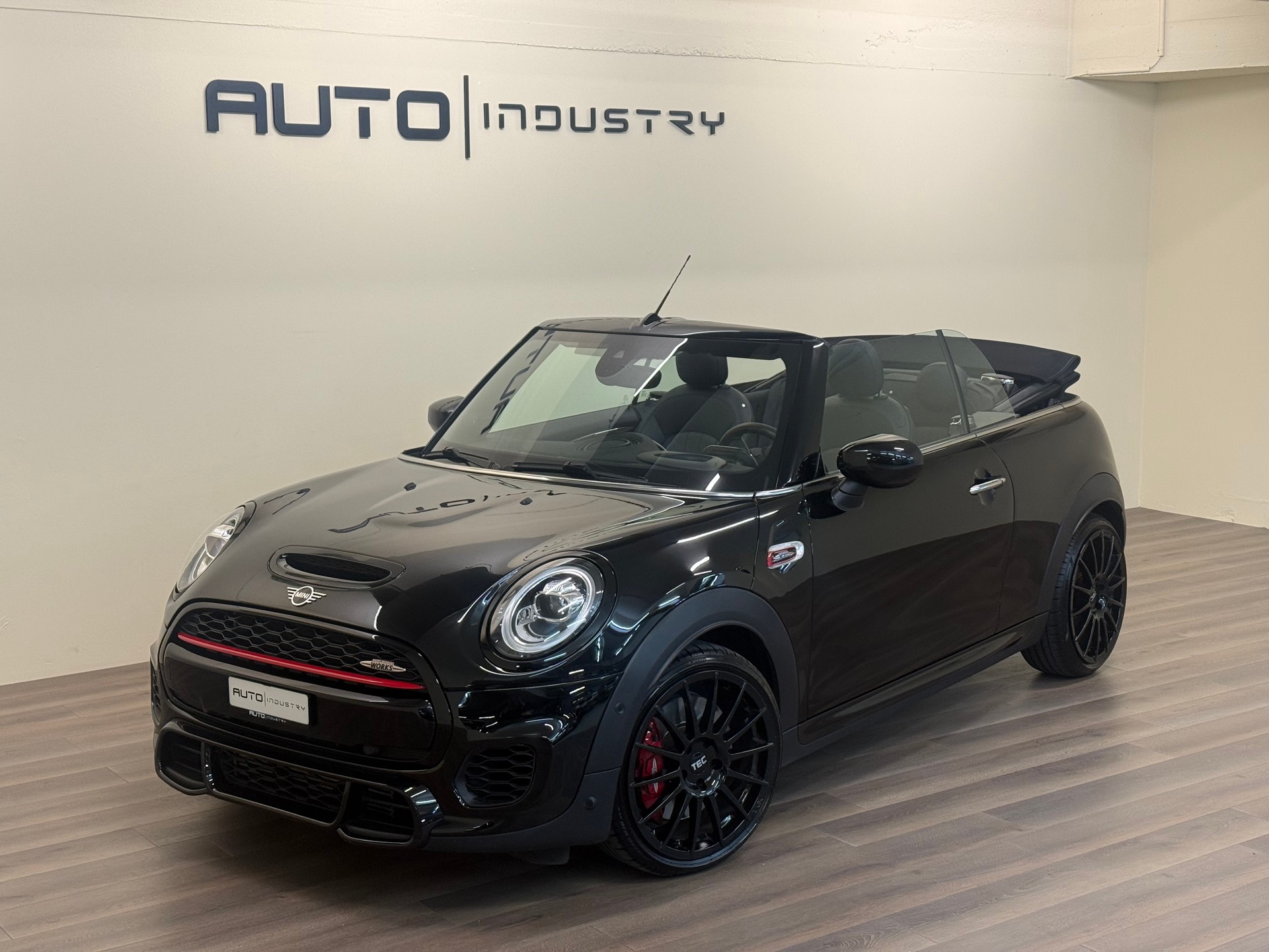 MINI Cooper John Cooper Works Cabriolet Steptronic-image-0