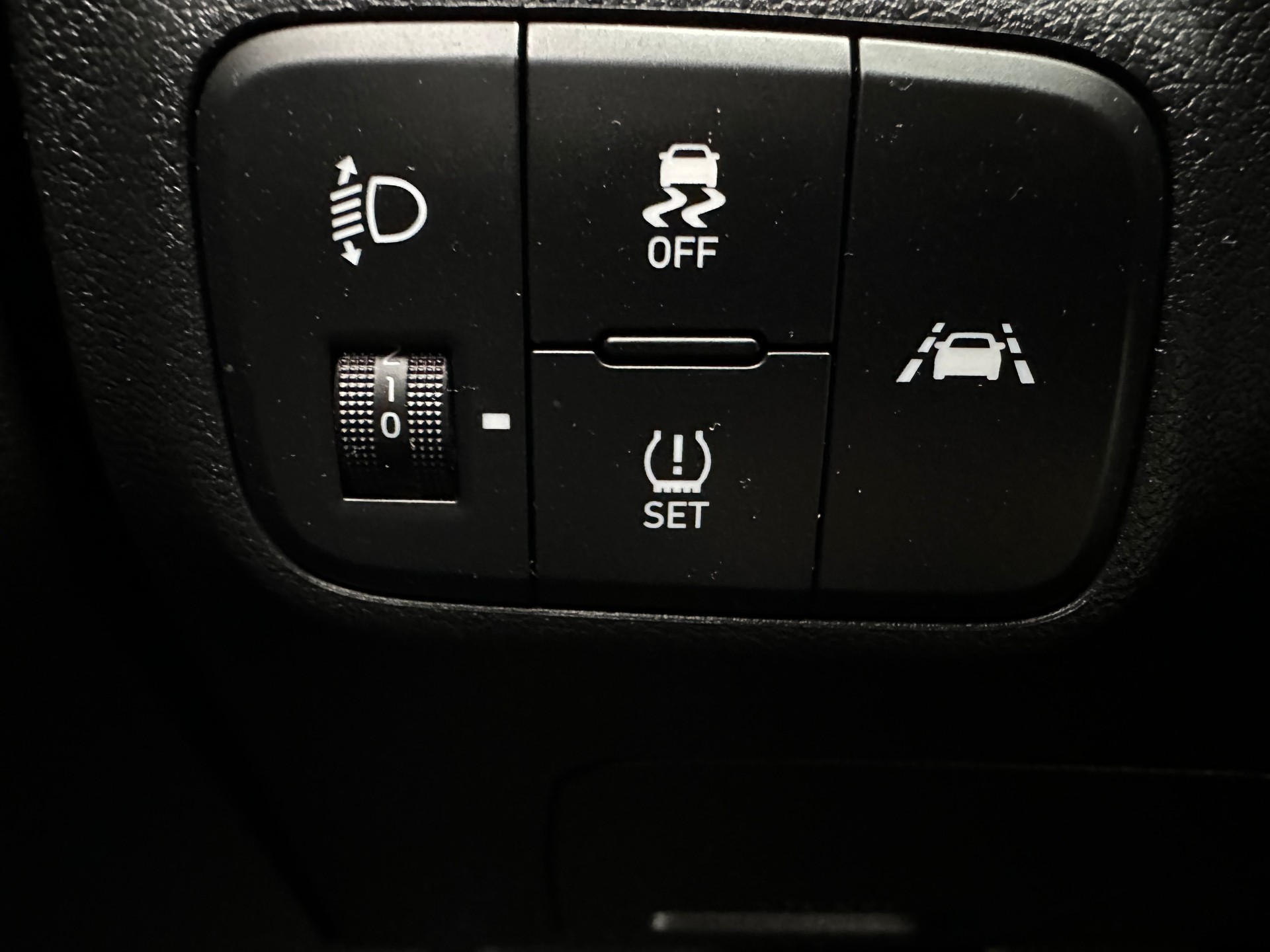 HYUNDAI i10 1.2 Vertex Automat-image-16