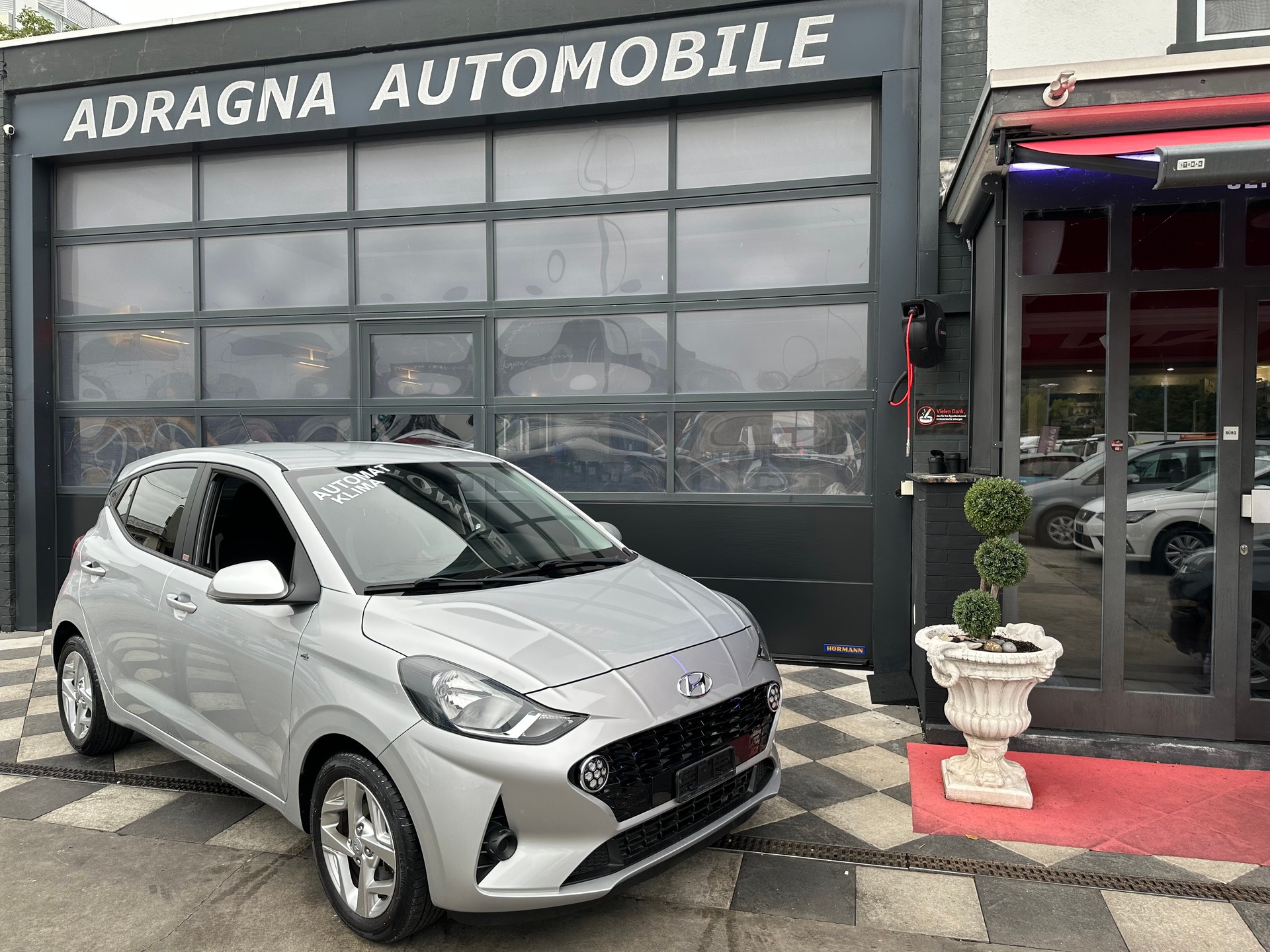 HYUNDAI i10 1.2 Vertex Automat-image-1