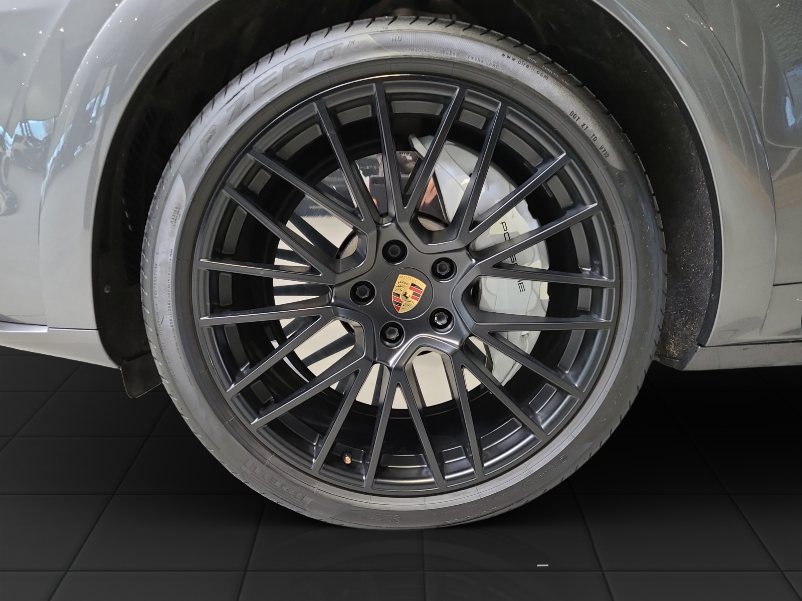 PORSCHE Cayenne Coupé 4.0 V8 Turbo Coupé-showroom-element-1