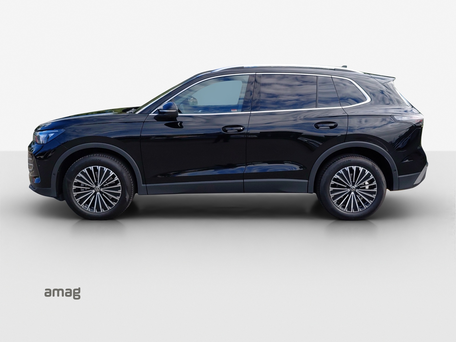 VW Tiguan 2.0 TSI DSG Elegance 4Motion-image-1