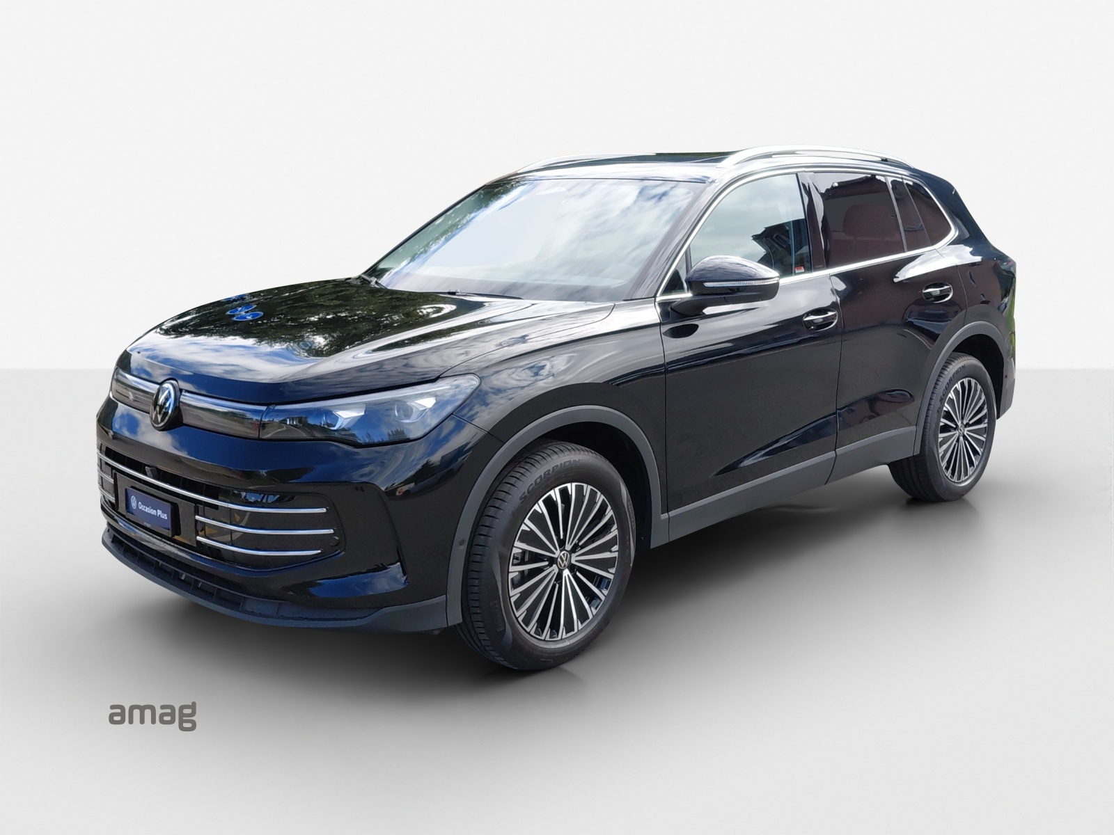 VW Tiguan 2.0 TSI DSG Elegance 4Motion-image-0