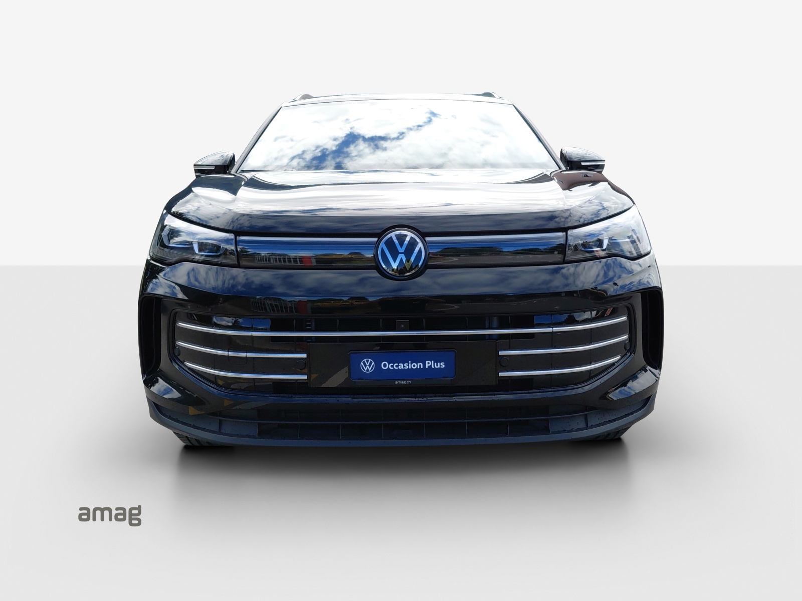 VW Tiguan 2.0 TSI DSG Elegance 4Motion-image-6