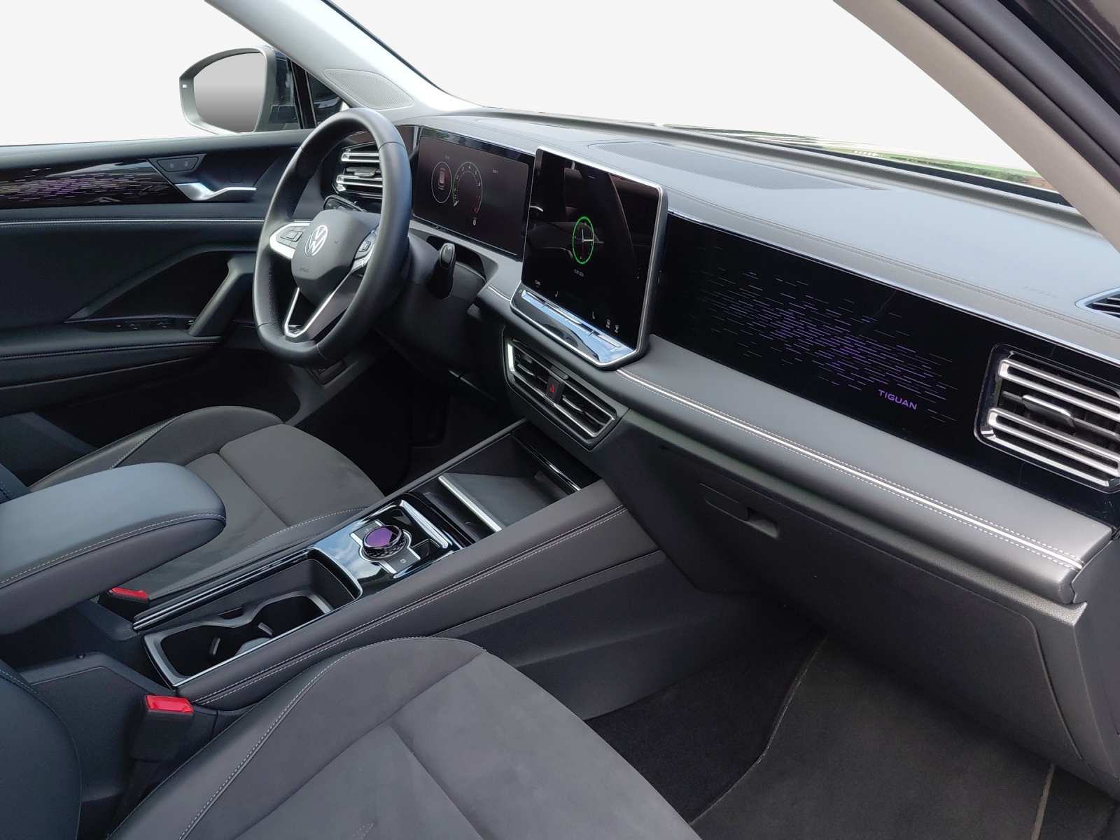 VW Tiguan 2.0 TSI DSG Elegance 4Motion-image-14