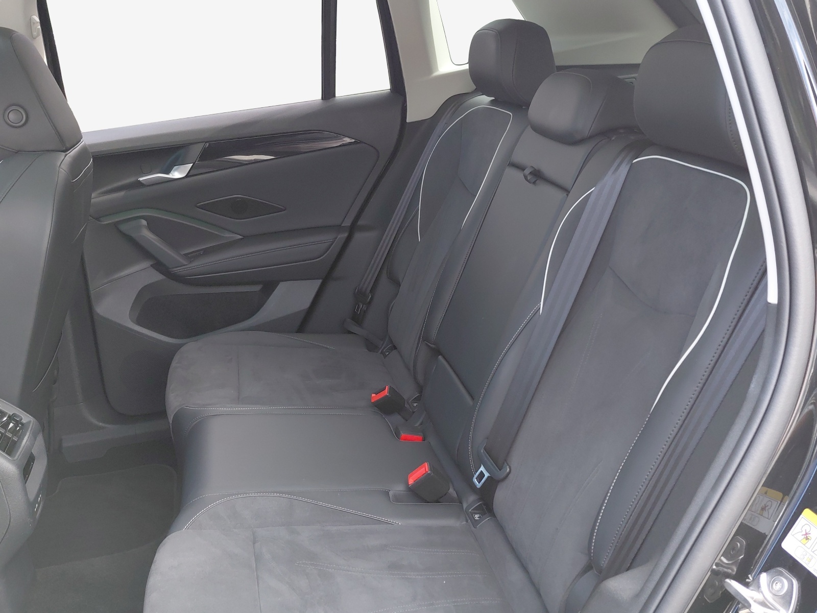 VW Tiguan 2.0 TSI DSG Elegance 4Motion-image-11